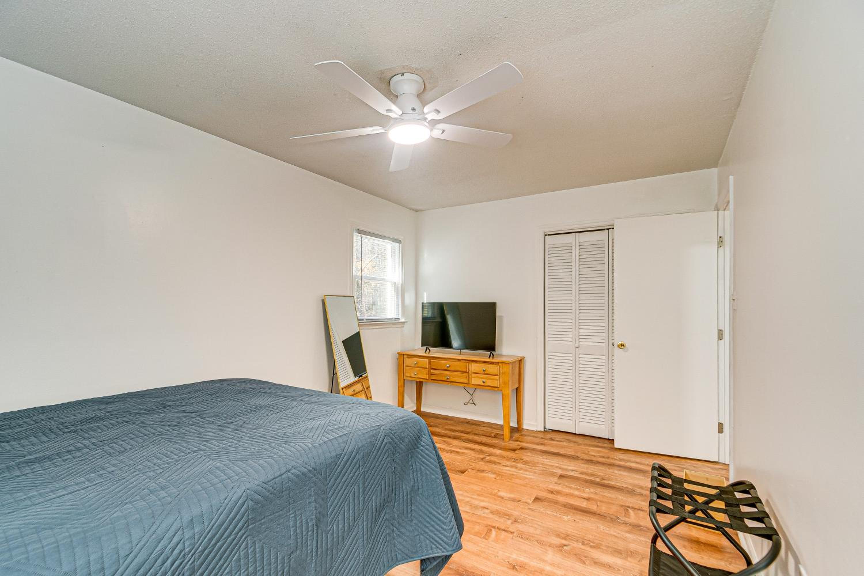 2 Mi to Lake Gaston Wooded Family Home with Deck
