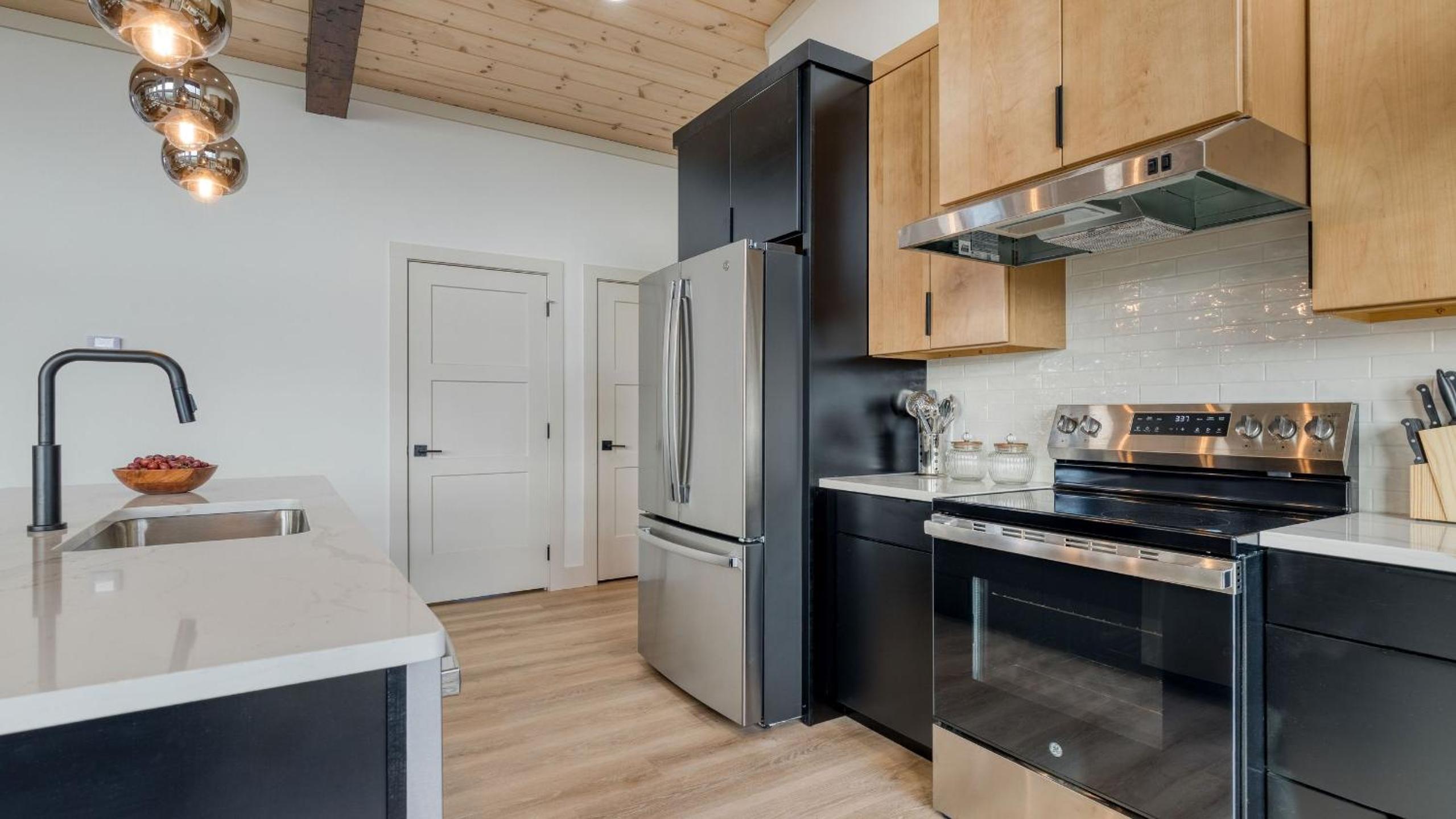 Modern Smoky Mountain Stay With Two Decks Plunge Pool Game Room Overlook Lodge by AvantStay