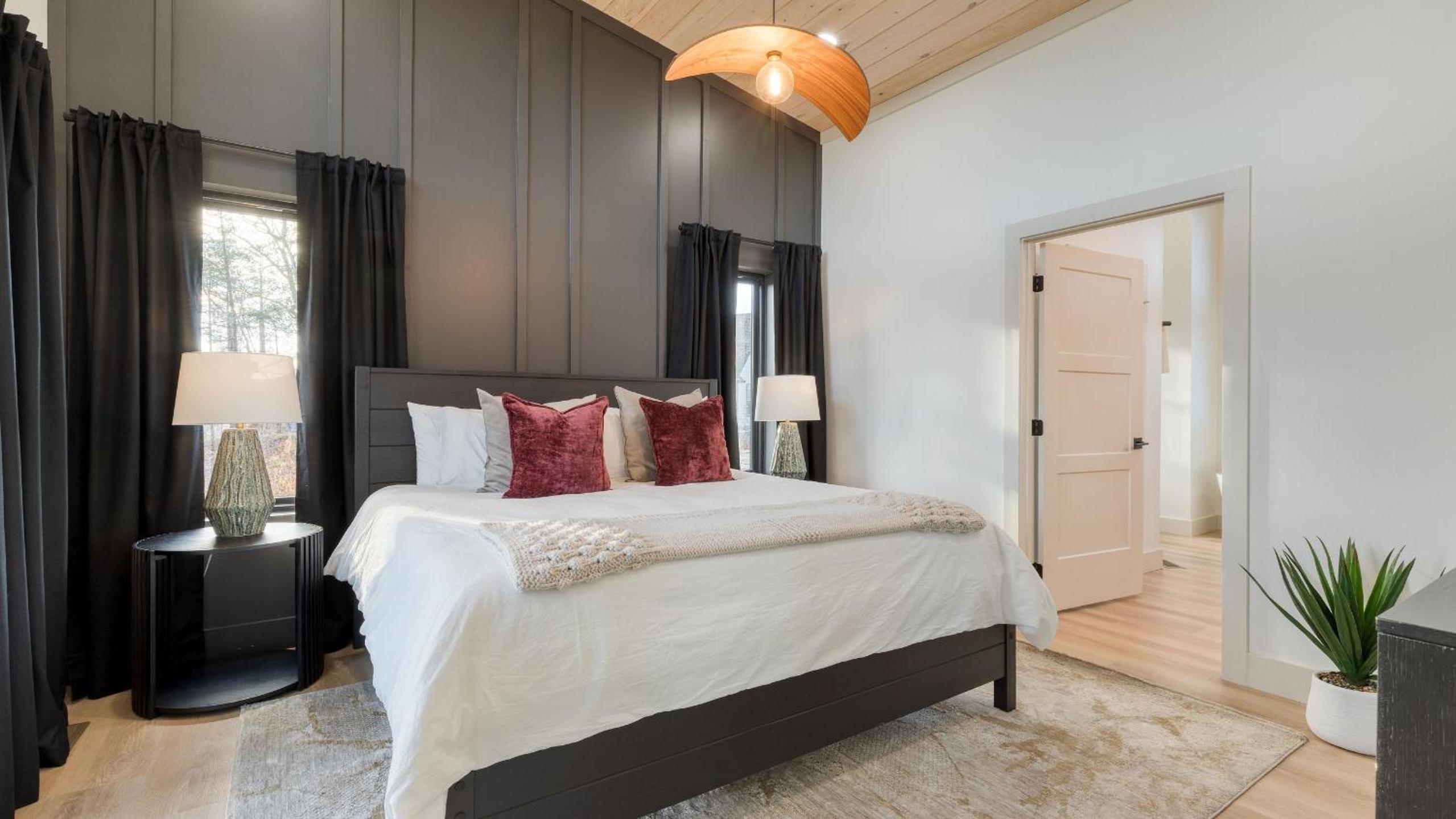 Modern Smoky Mountain Stay With Two Decks Plunge Pool Game Room Overlook Lodge by AvantStay