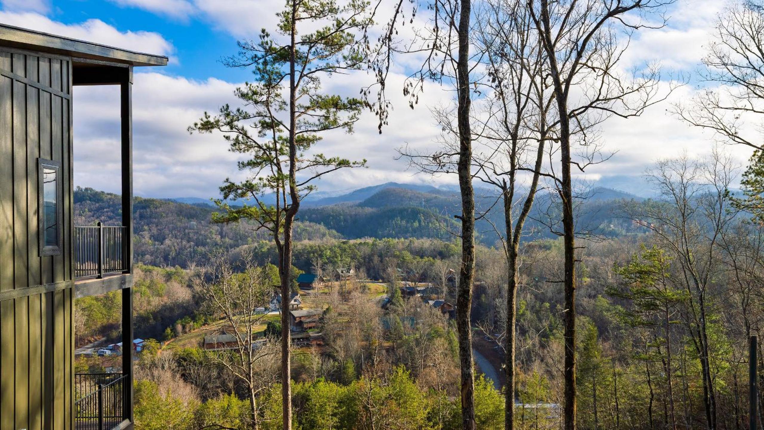 Modern Smoky Mountain Stay With Two Decks Plunge Pool Game Room Overlook Lodge by AvantStay