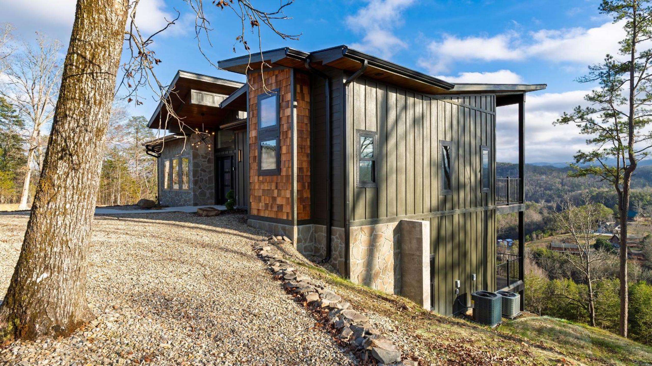 Modern Smoky Mountain Stay With Two Decks Plunge Pool Game Room Overlook Lodge by AvantStay