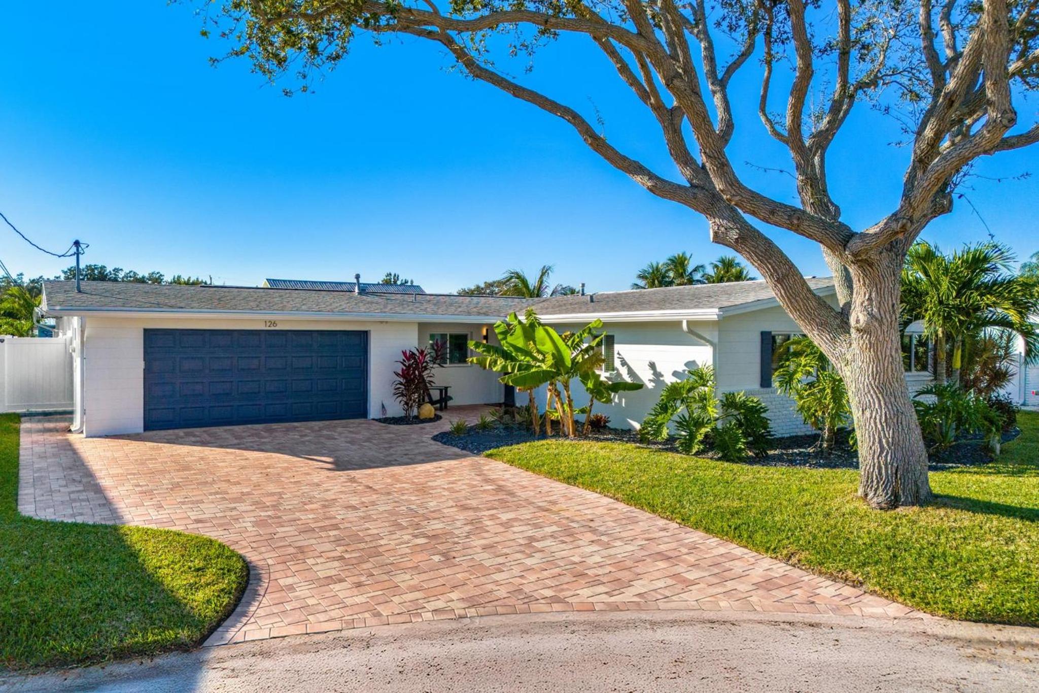 126 Deleon Rd