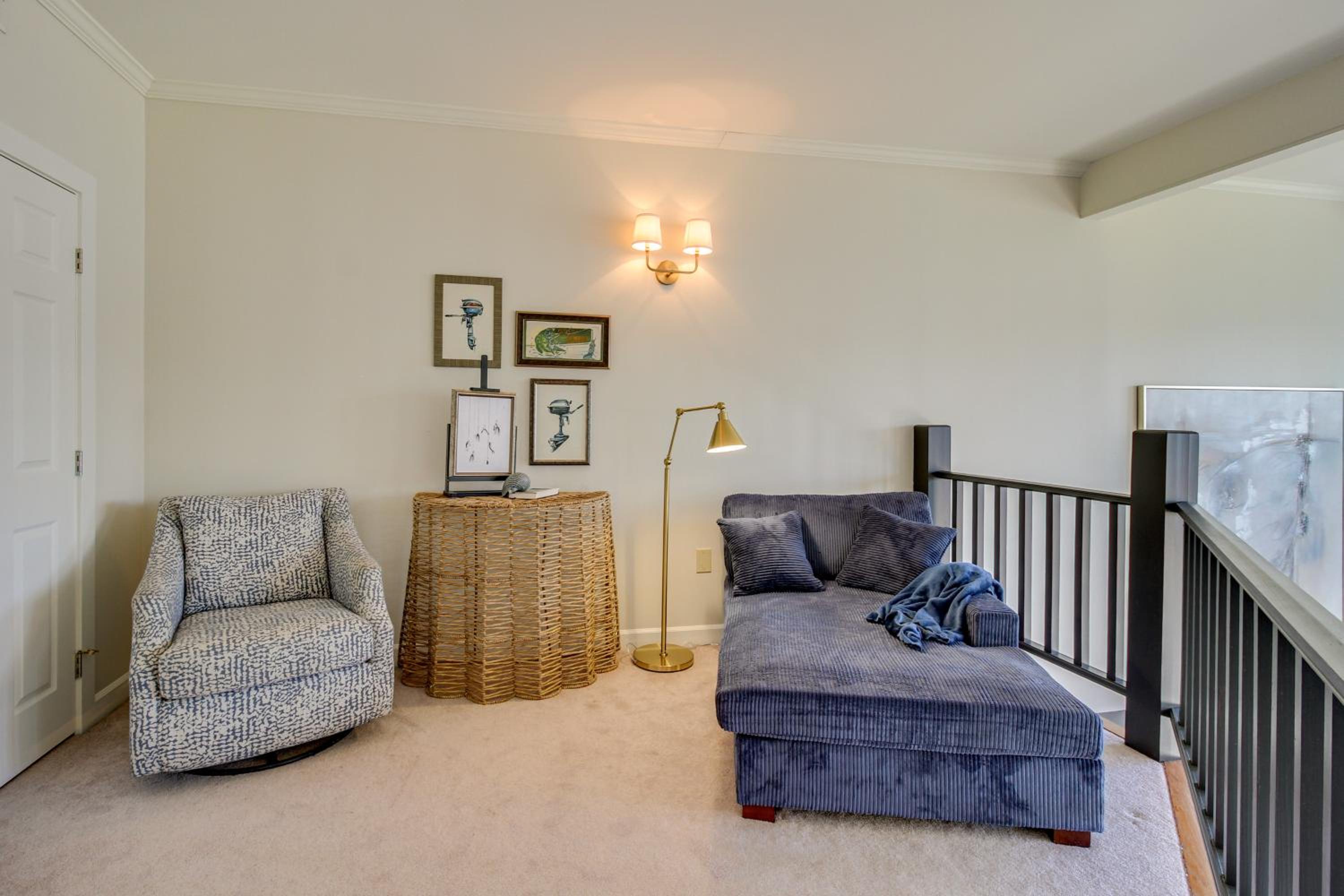 Lakefront Condo 3 Mi to Historic Guntersville!