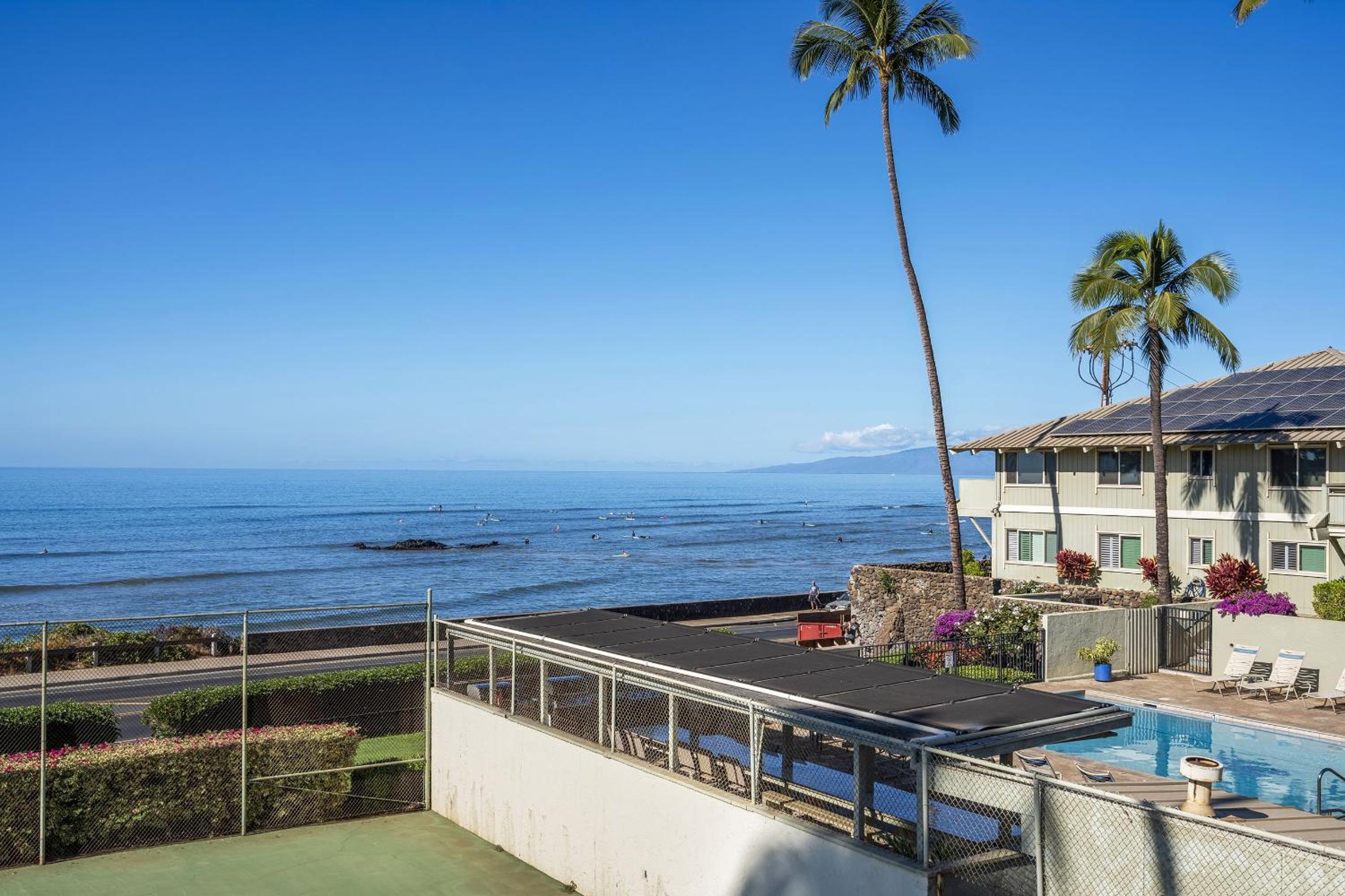 Shores of Maui 215 - Dramatic Ocean Views, Steps to the Beach, Renovated, AC!