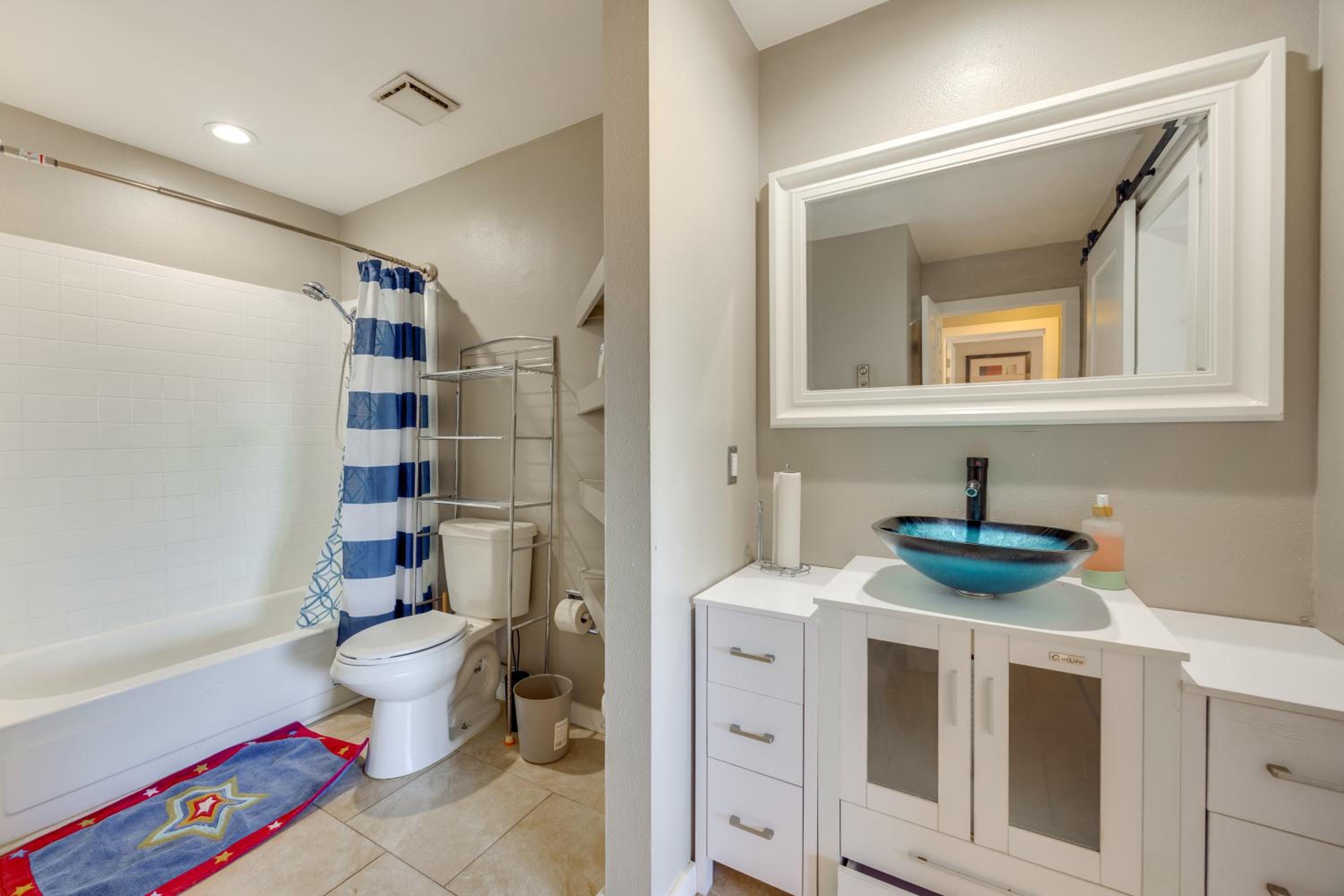 Pet-Friendly Condo with Mountain View in Monument!