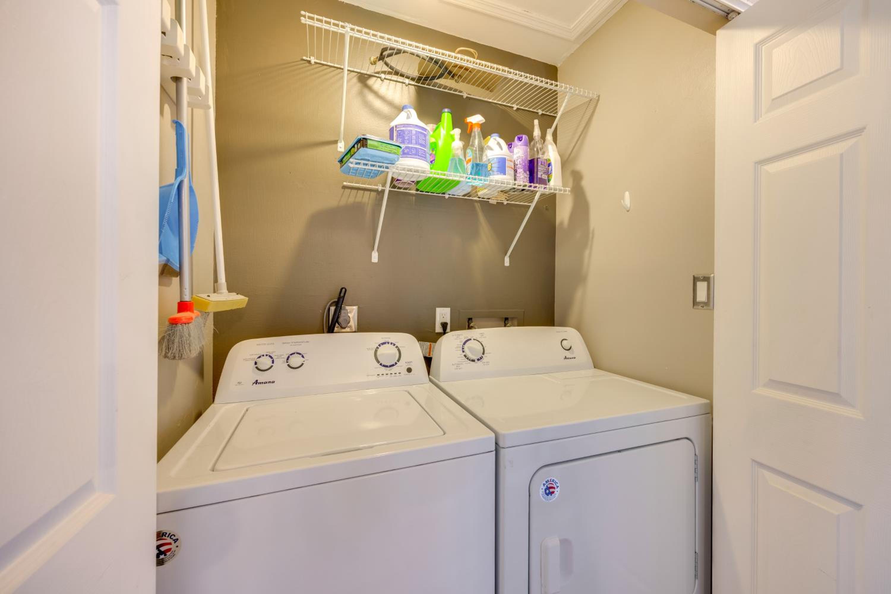 Pet-Friendly Condo with Mountain View in Monument!