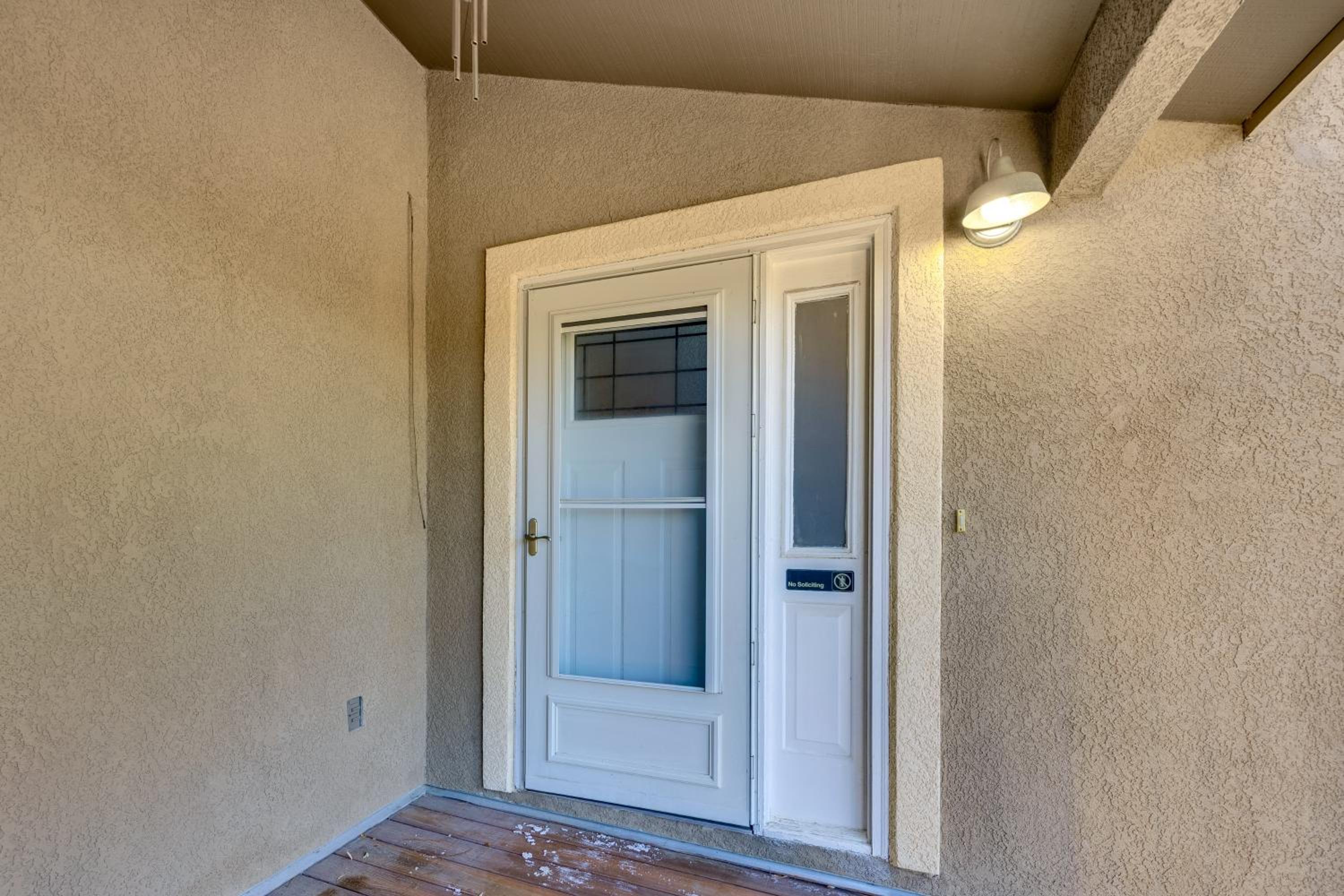 Pet-Friendly Condo with Mountain View in Monument!