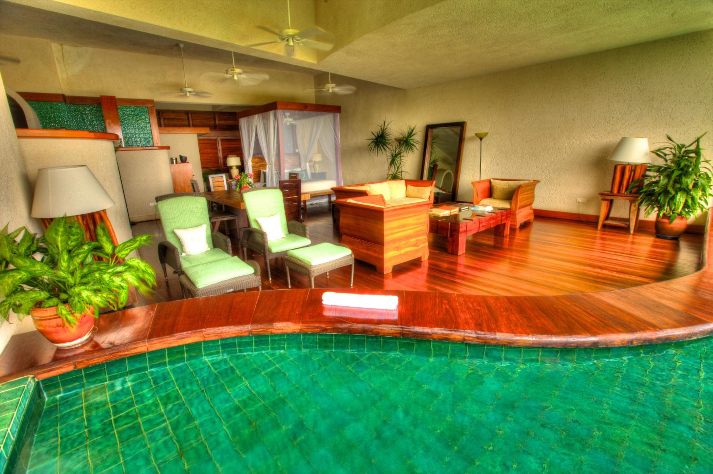 Jade Mountain Resort 25