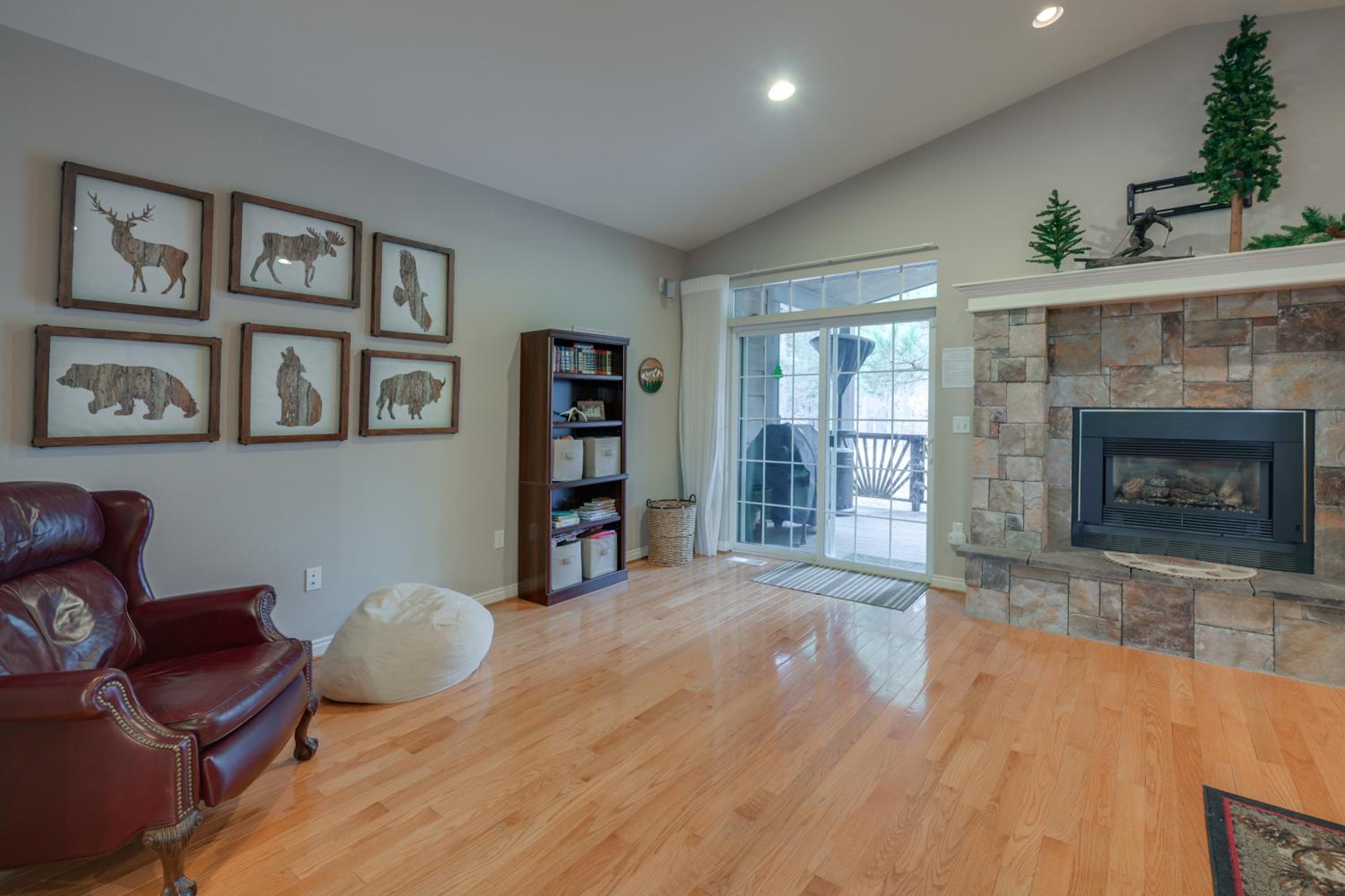 Epic Sunsets, Hot Tub! Mtn-View Pagosa Springs Gem