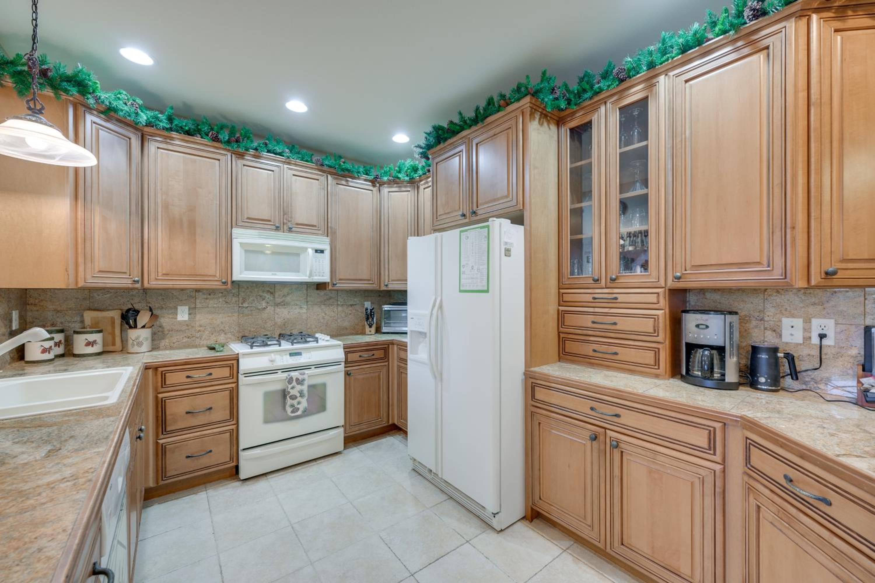 Epic Sunsets, Hot Tub! Mtn-View Pagosa Springs Gem