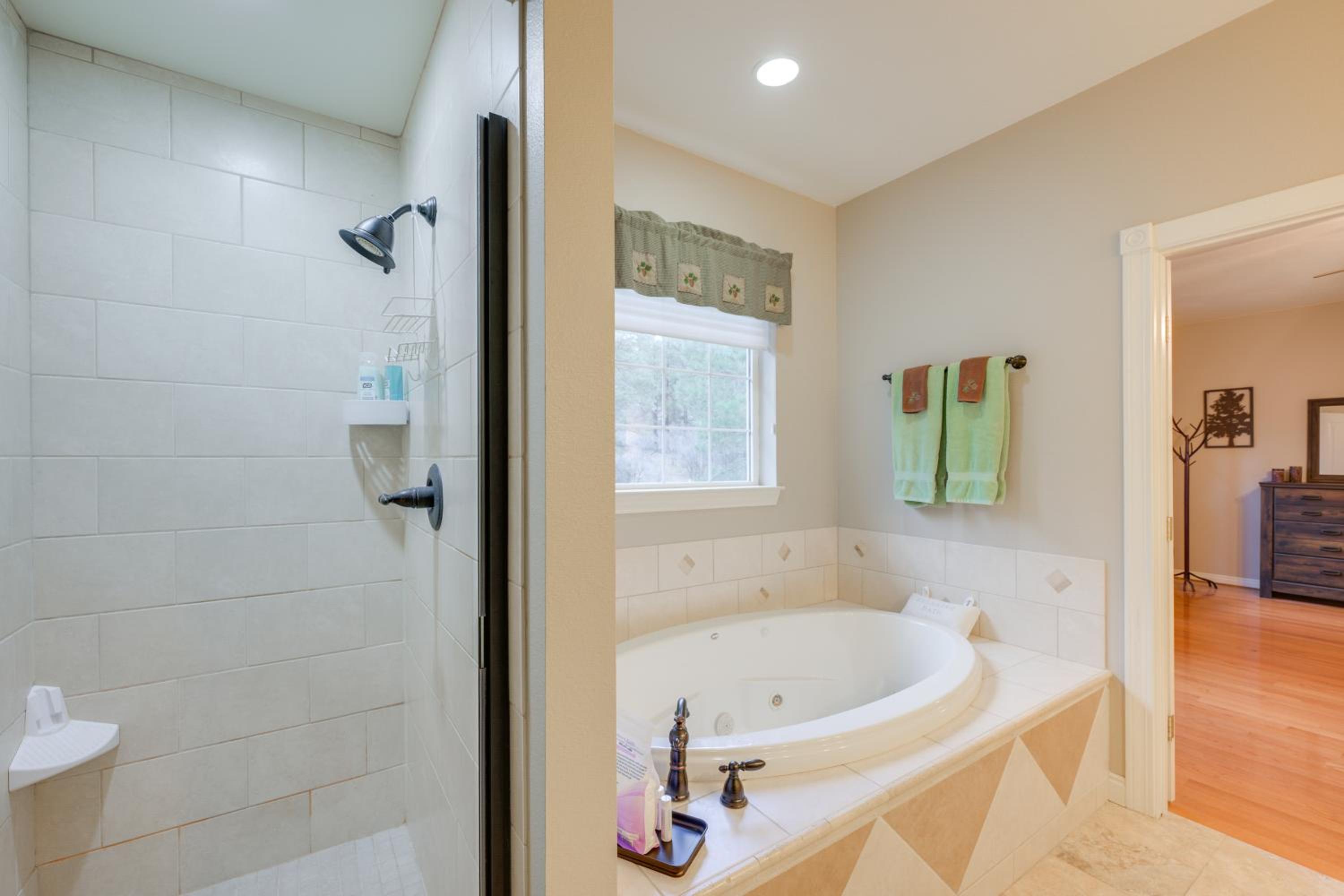 Epic Sunsets, Hot Tub! Mtn-View Pagosa Springs Gem