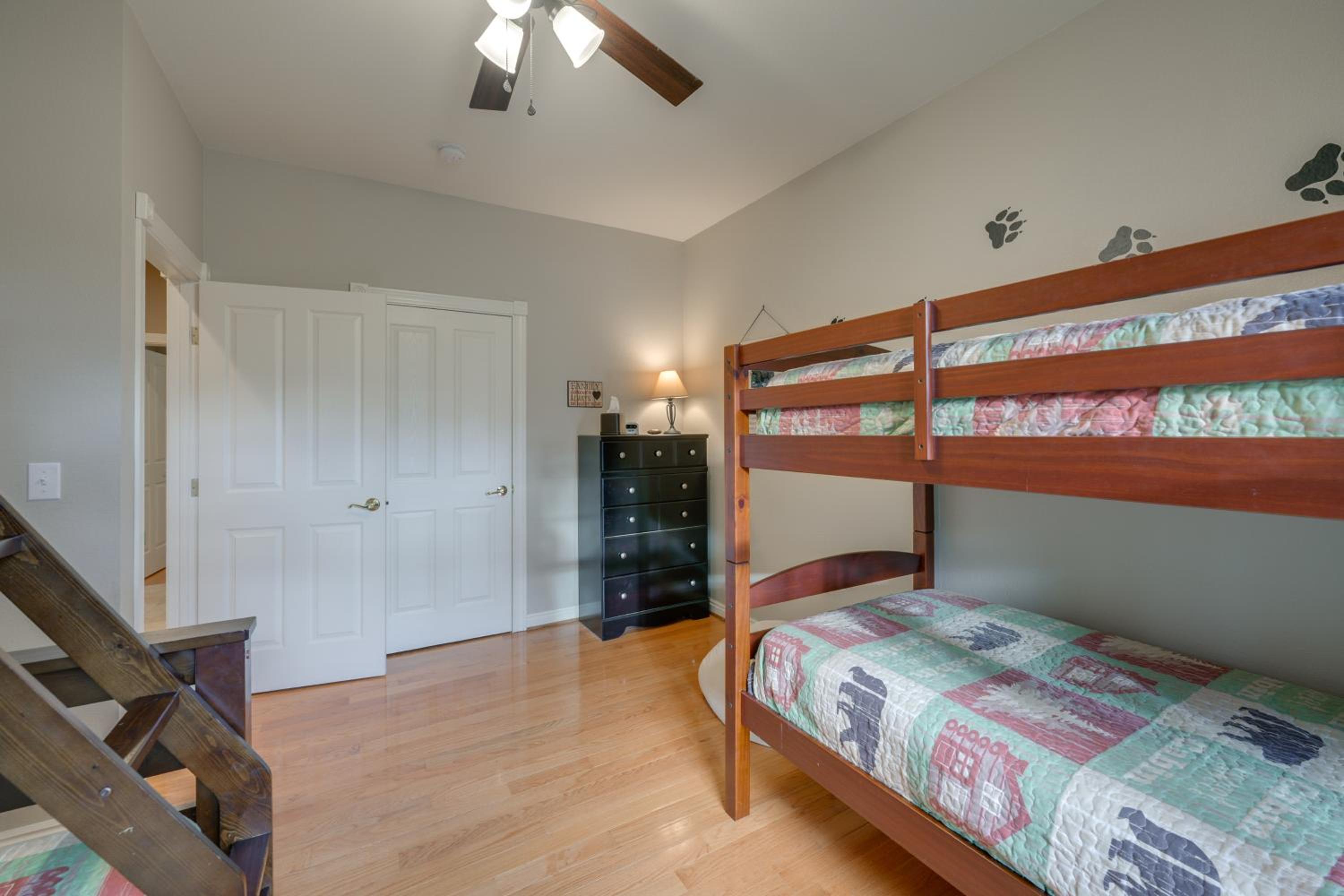 Epic Sunsets, Hot Tub! Mtn-View Pagosa Springs Gem