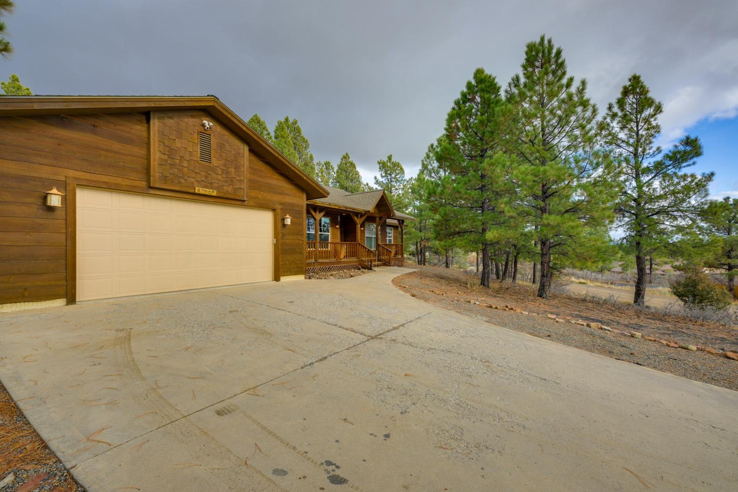 Epic Sunsets, Hot Tub! Mtn-View Pagosa Springs Gem