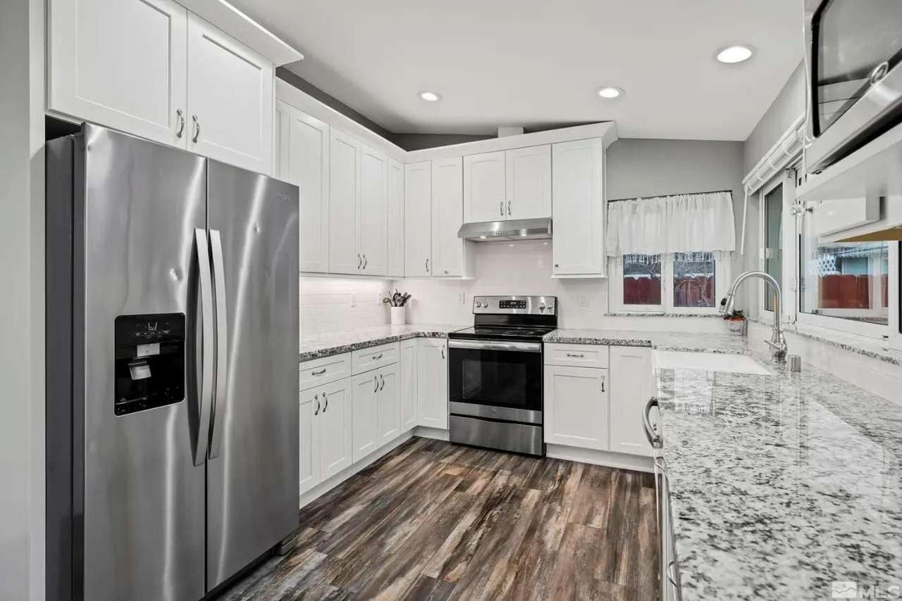 Spacious 4BR Sparks Home · Graduation & Events