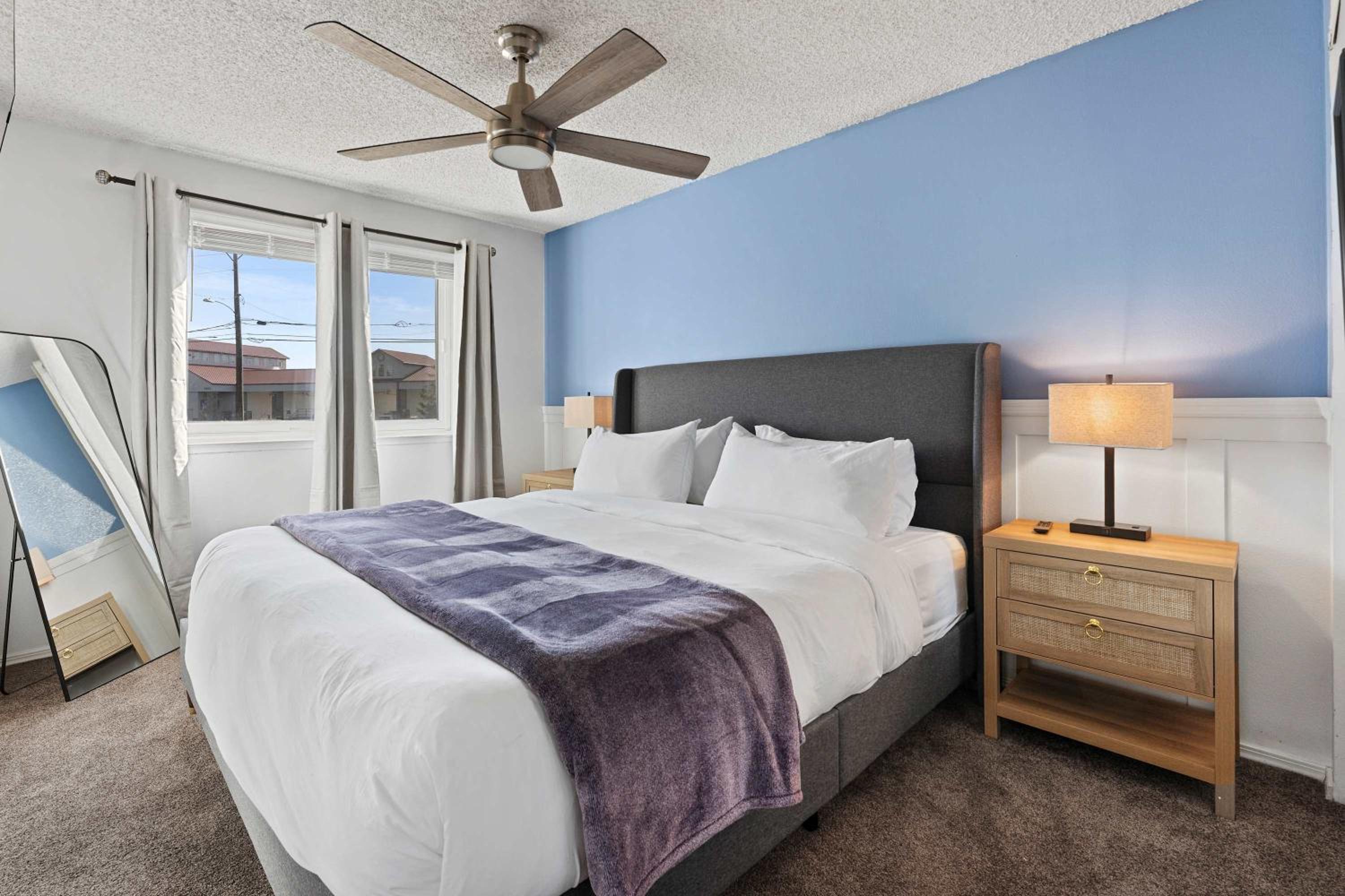 Spacious 4BR Sparks Home · Graduation & Events