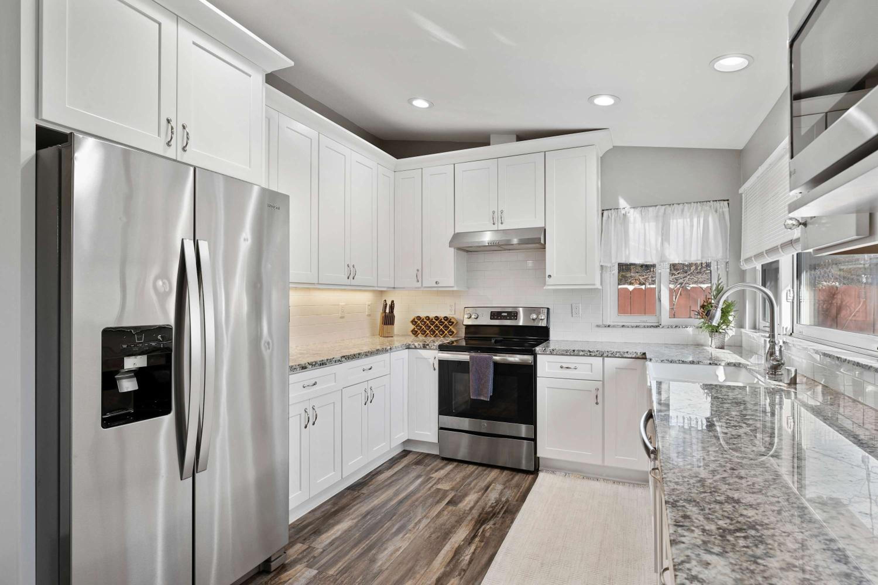 Spacious 4BR Sparks Home · Graduation & Events