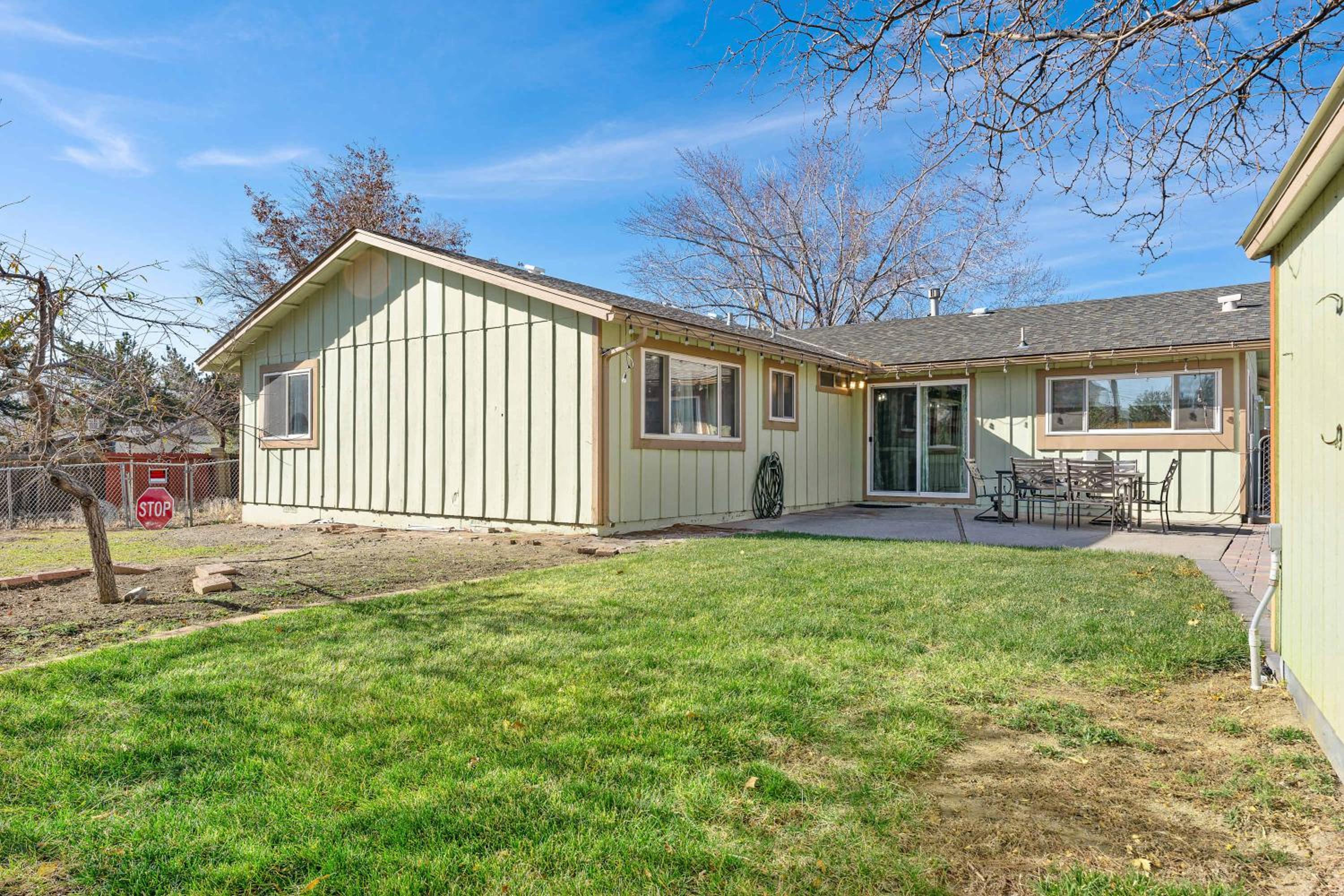 Spacious 4BR Sparks Home · Graduation & Events