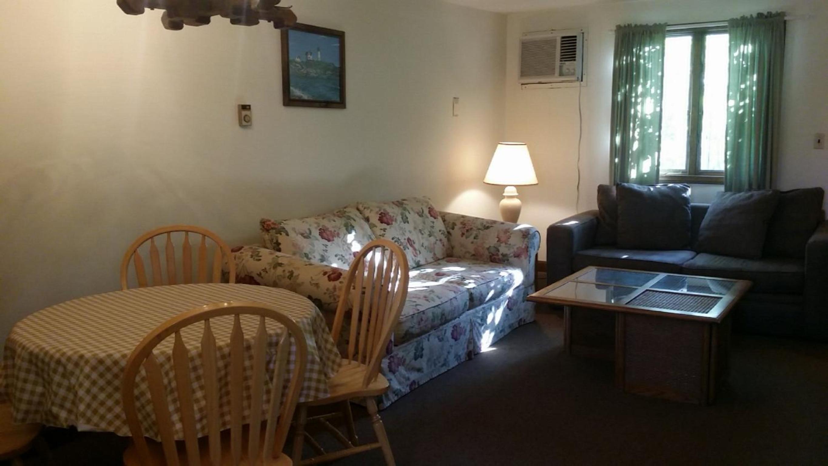 Inn Between the Beaches & Villager, photo 41