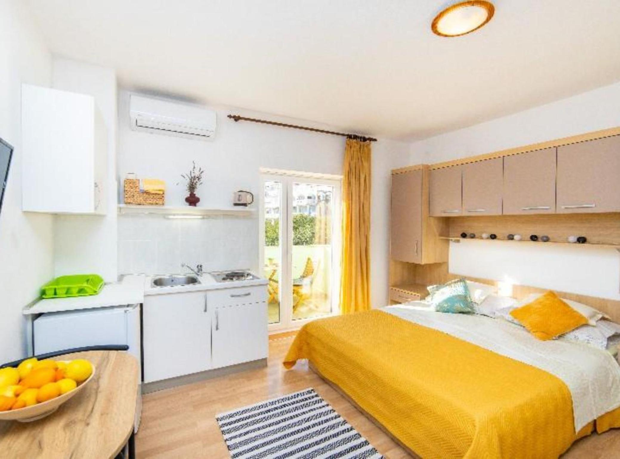 Apartments Smiljana Podaca