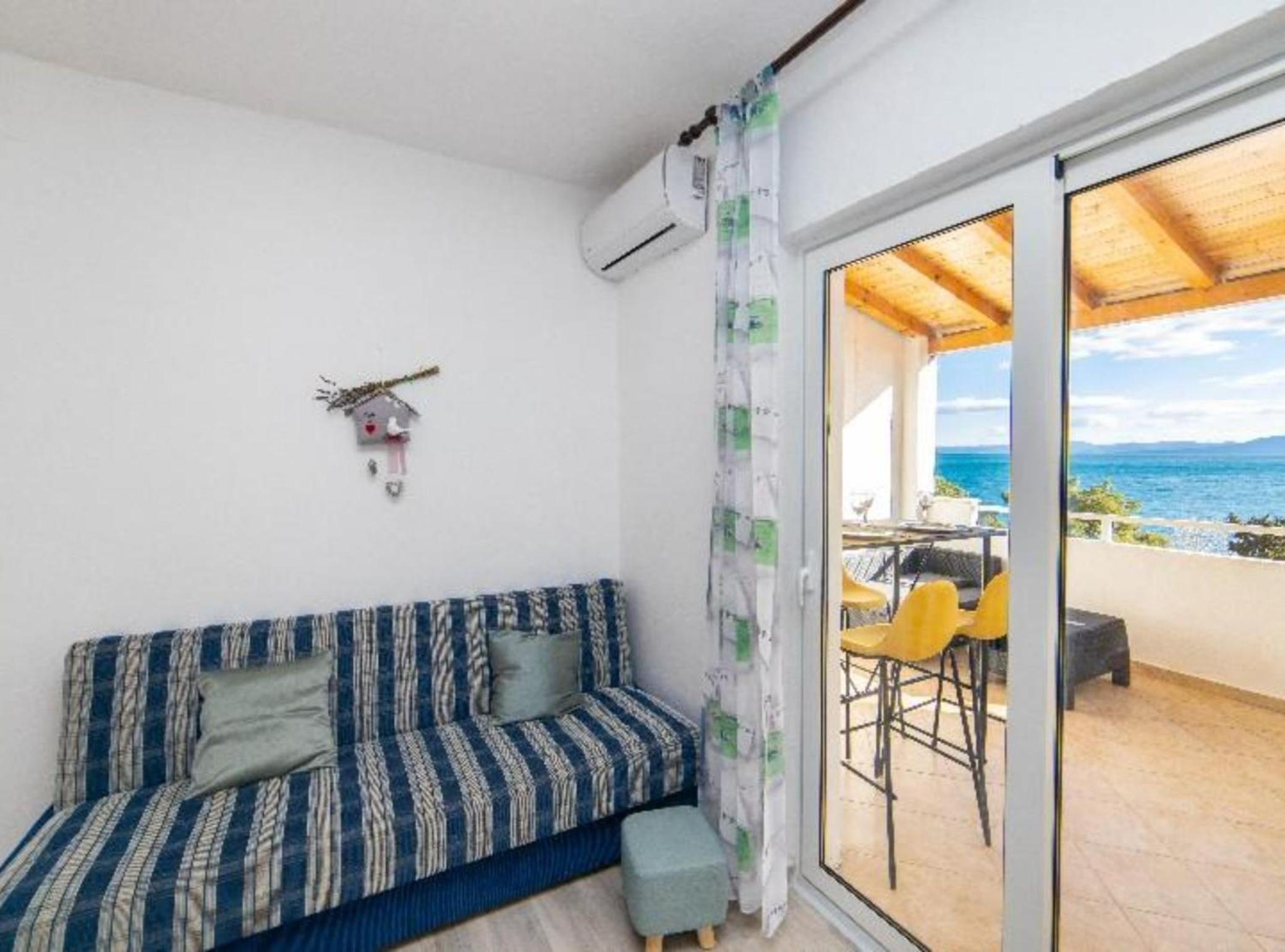 Apartments Smiljana Podaca