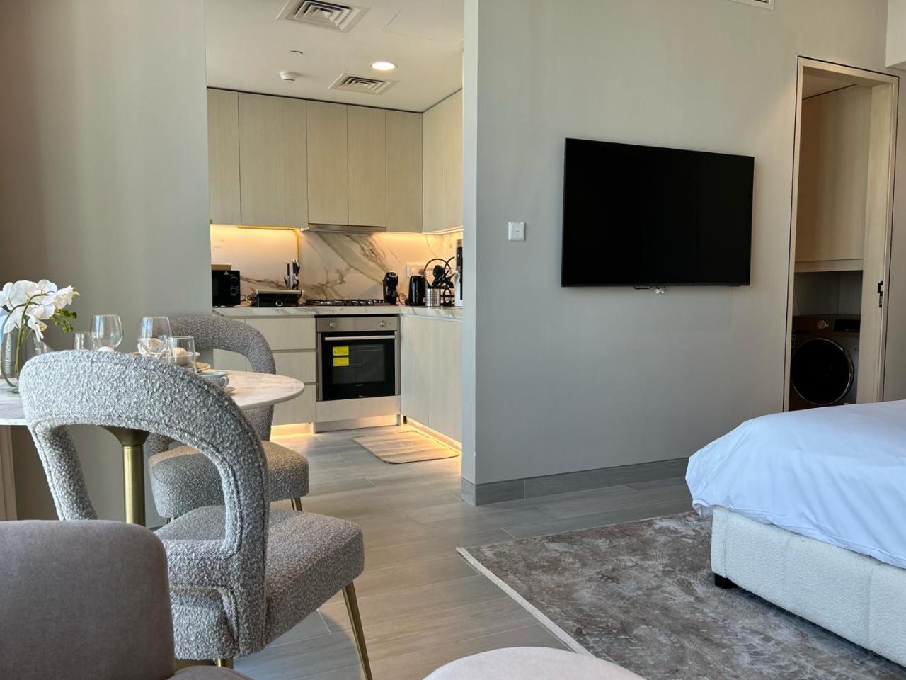 Casa Royale Vacation Home - Dubai Marina