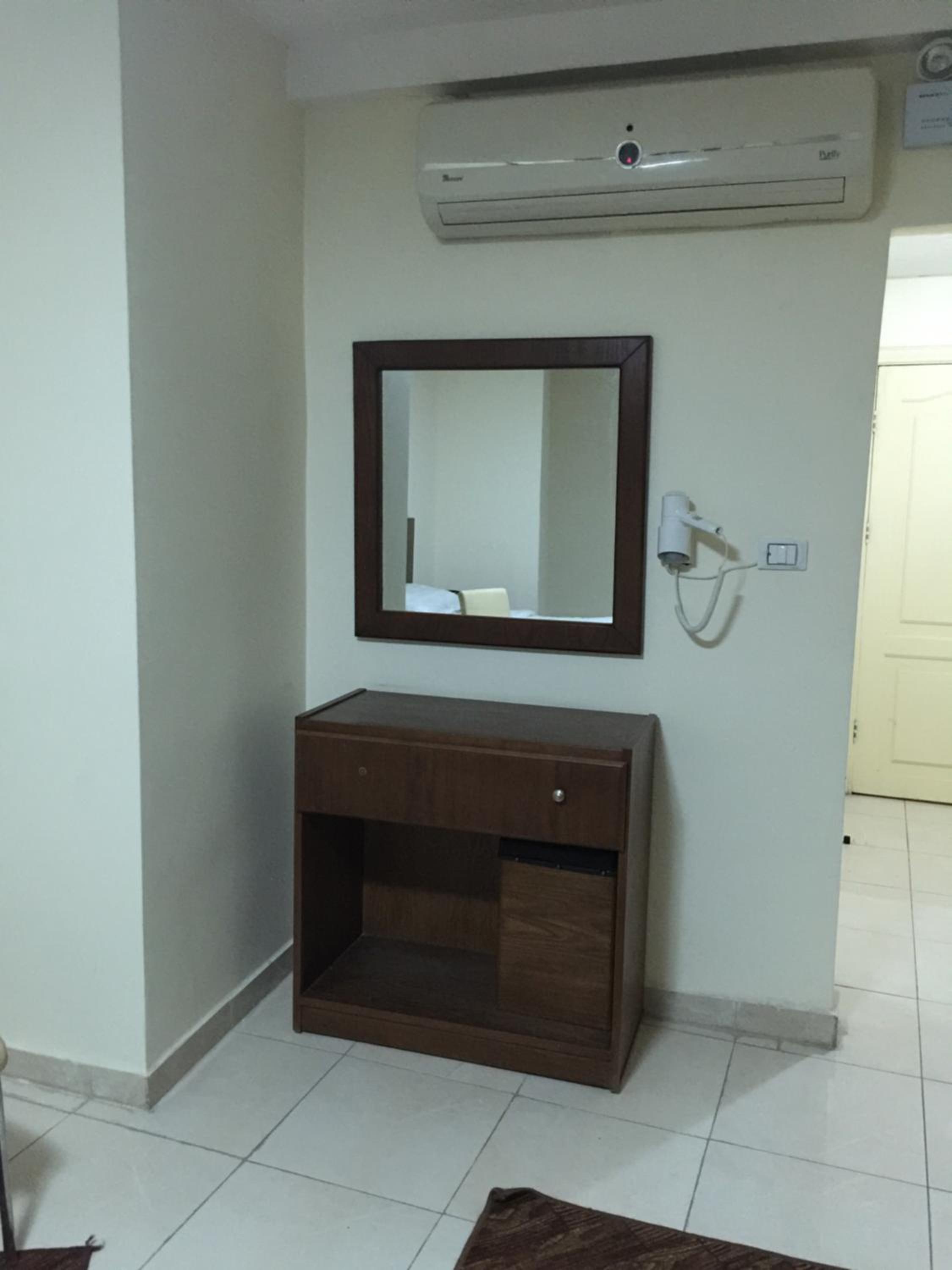 Zaina Plaza Hotel