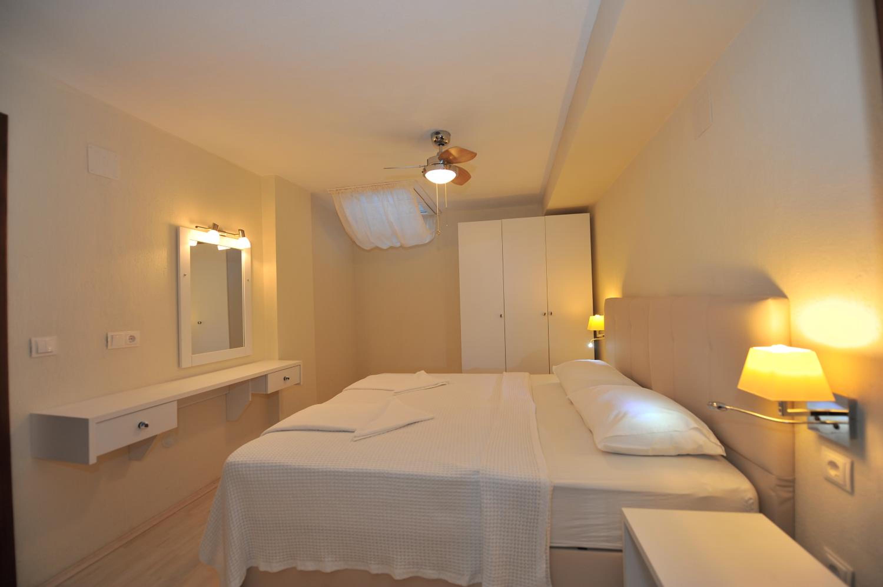 Grenadine Lodge