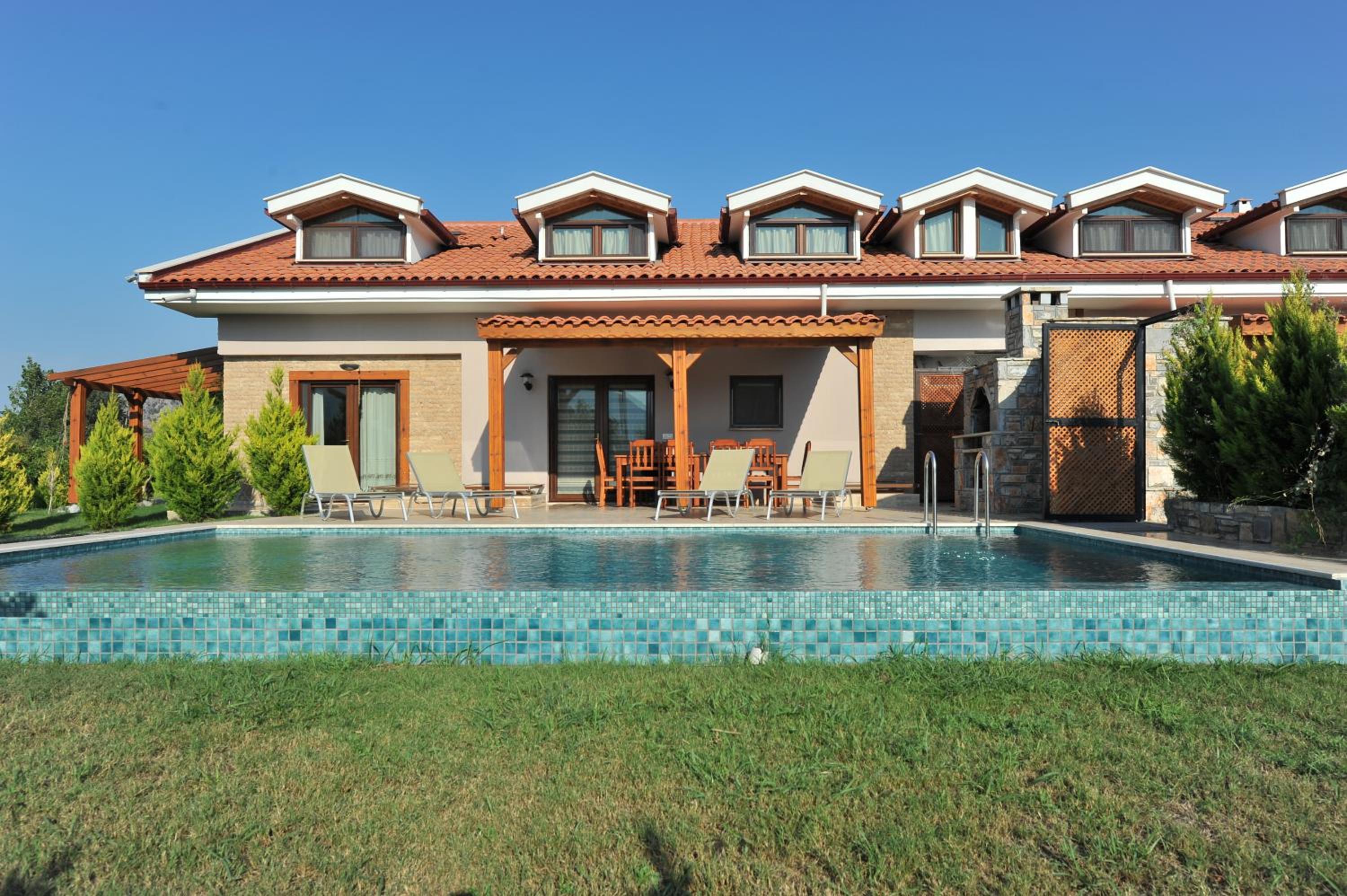 Grenadine Lodge
