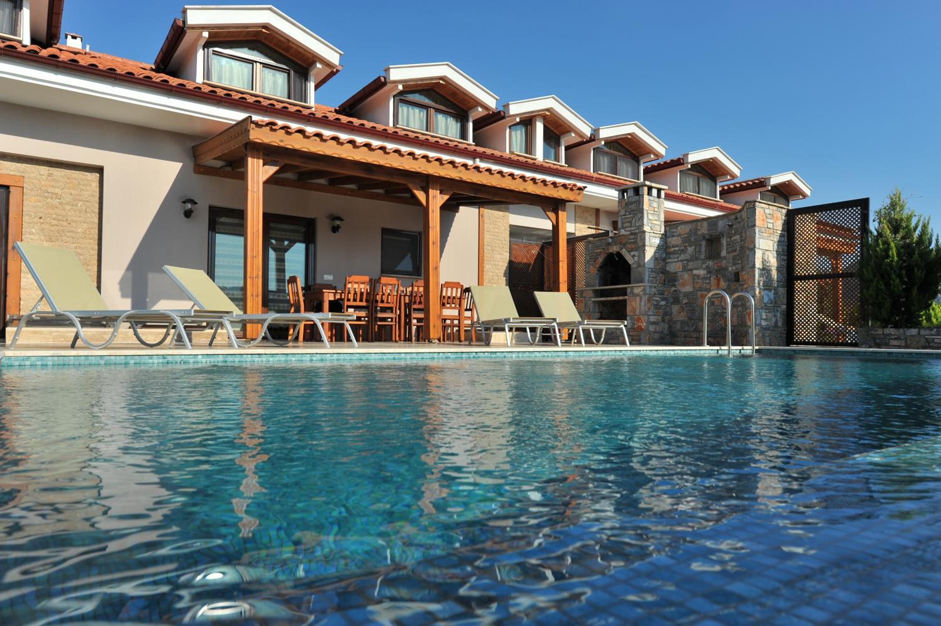 Grenadine Lodge