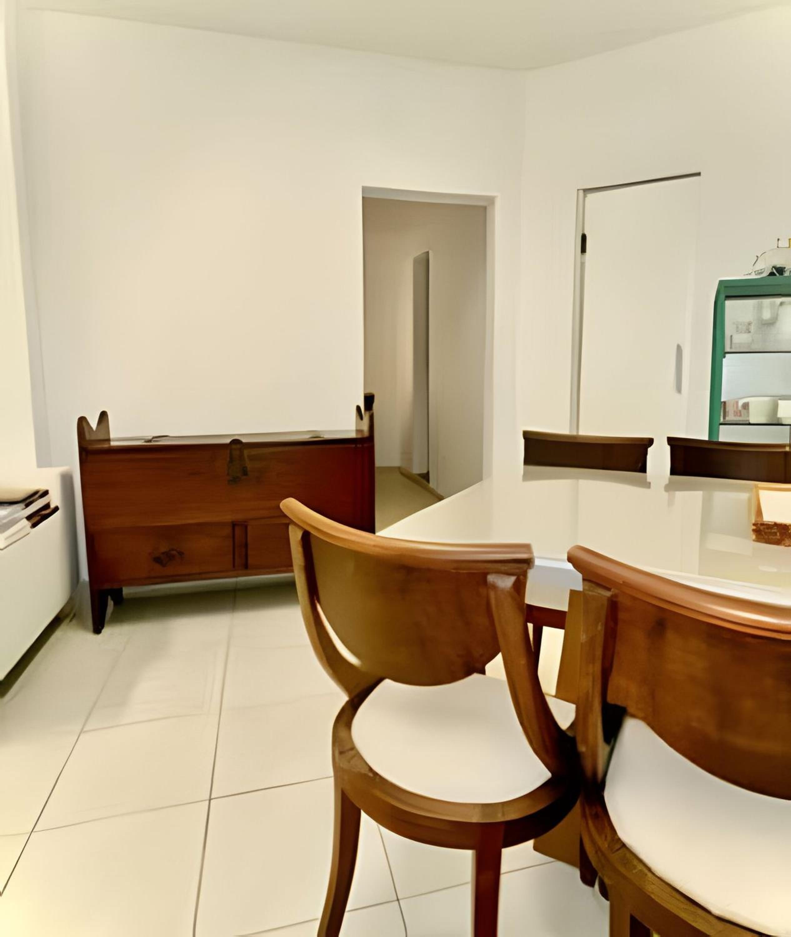 2 Minutes Away From The Beach | Arpoador | Leblon