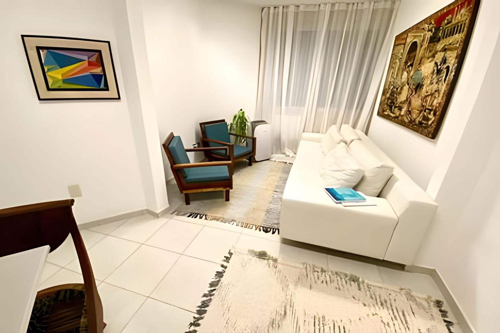 2 Minutes Away From The Beach | Arpoador | Leblon