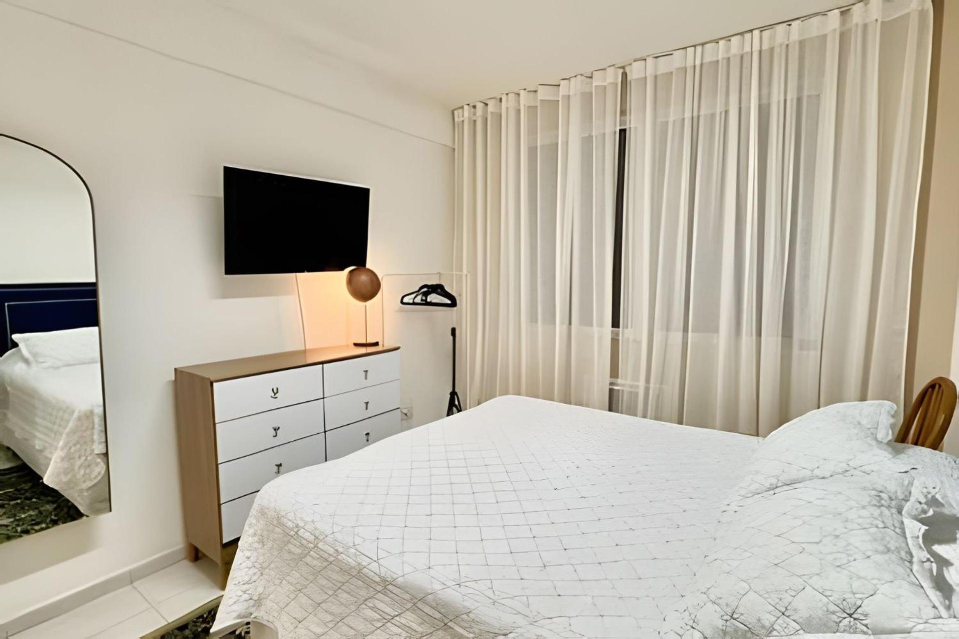 2 Minutes Away From The Beach | Arpoador | Leblon
