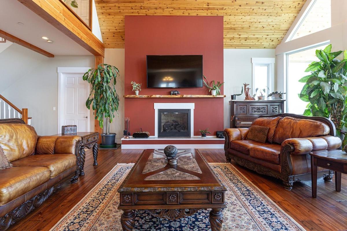 Blue Horizon Mountain Retreat B&B