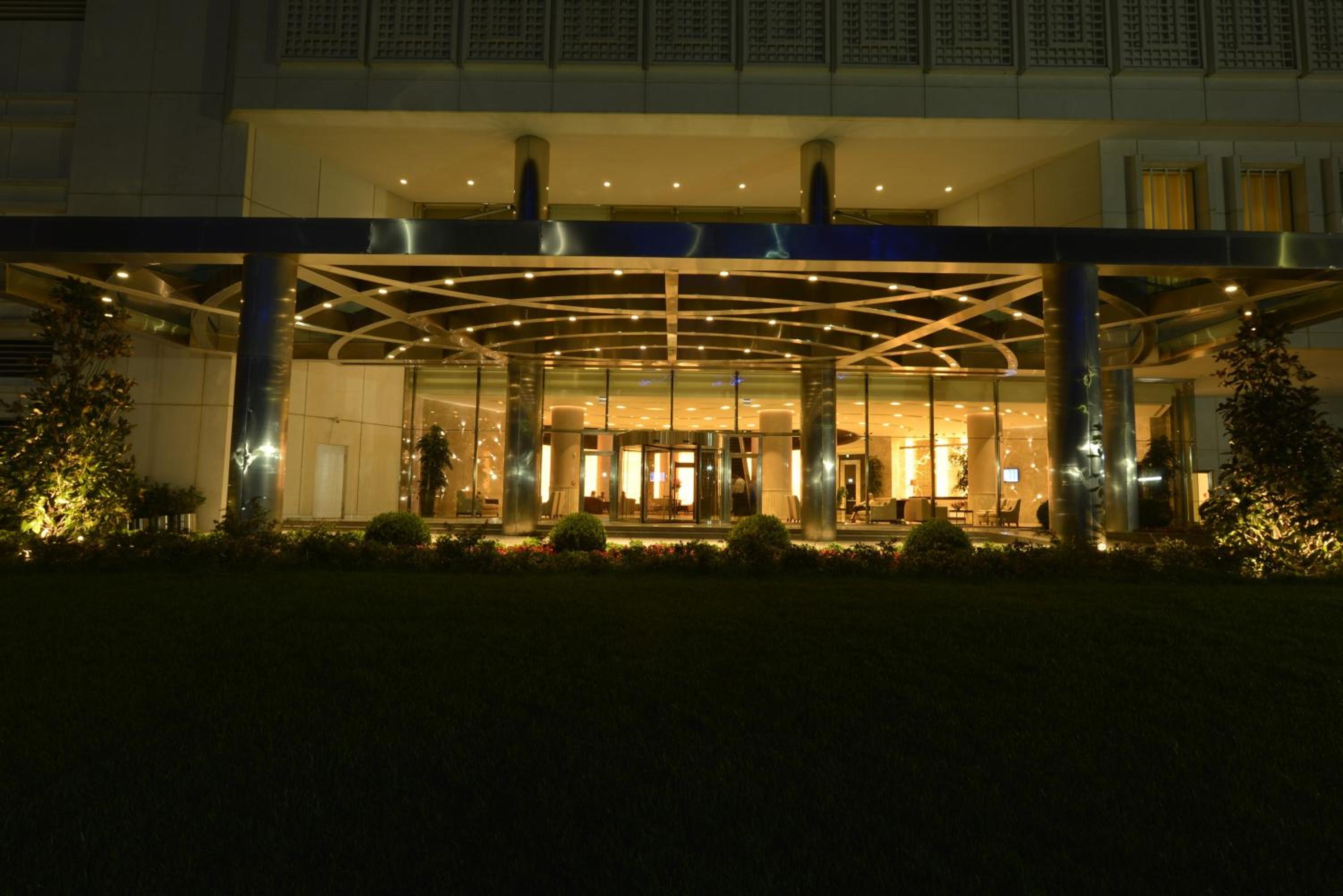 Wyndham Grand Istanbul Europe - Image 32