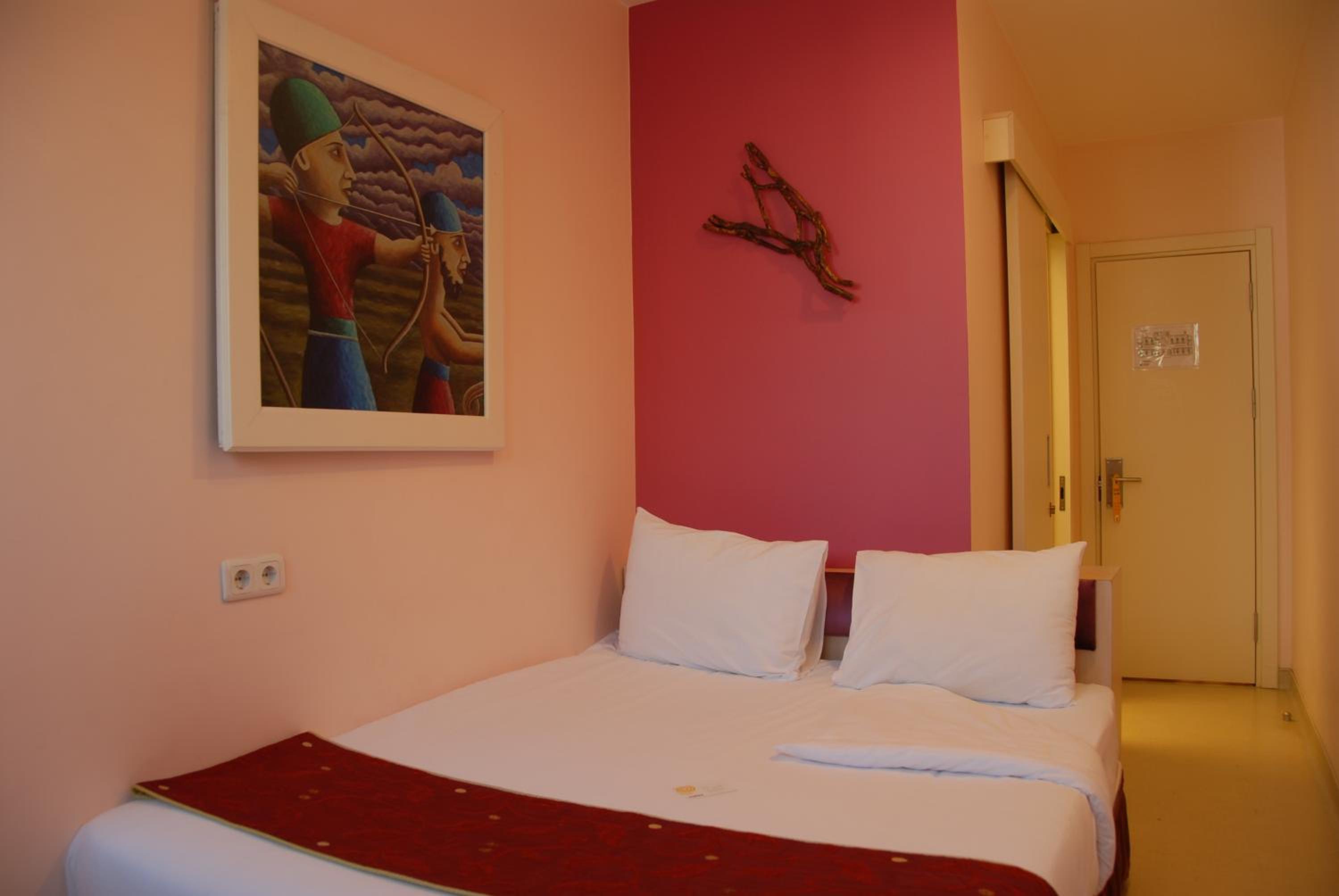 Han Hotel - Image 45