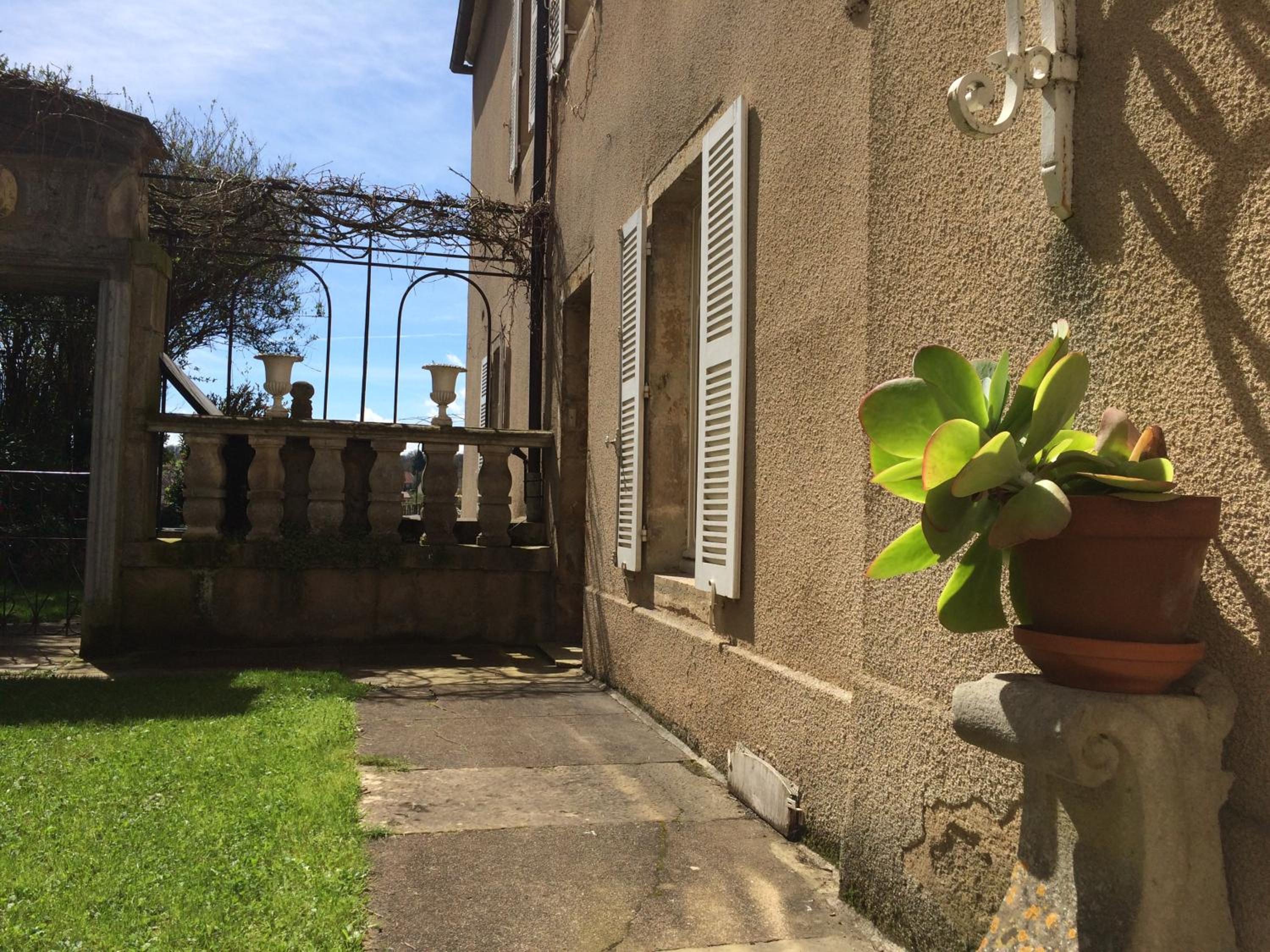 La Maison Févret view 4