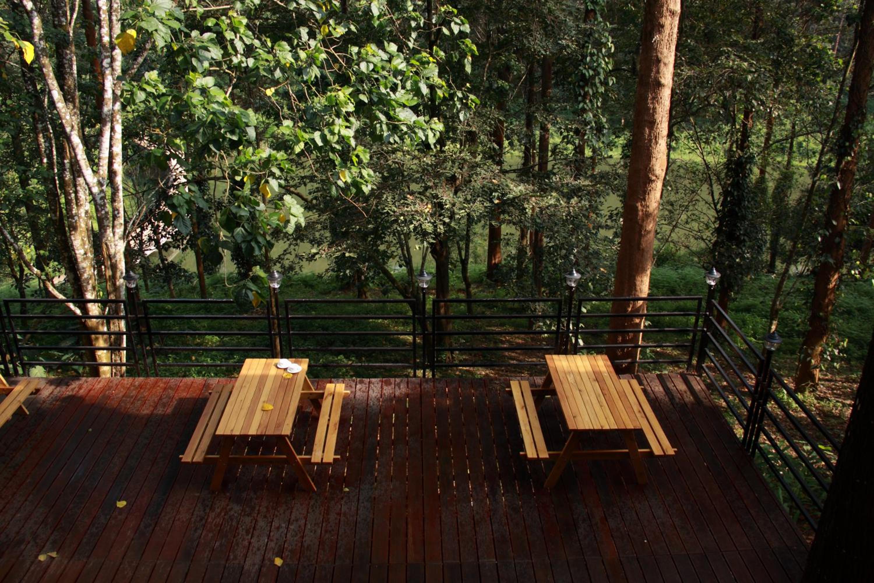 The IBNII Spa Resort 24