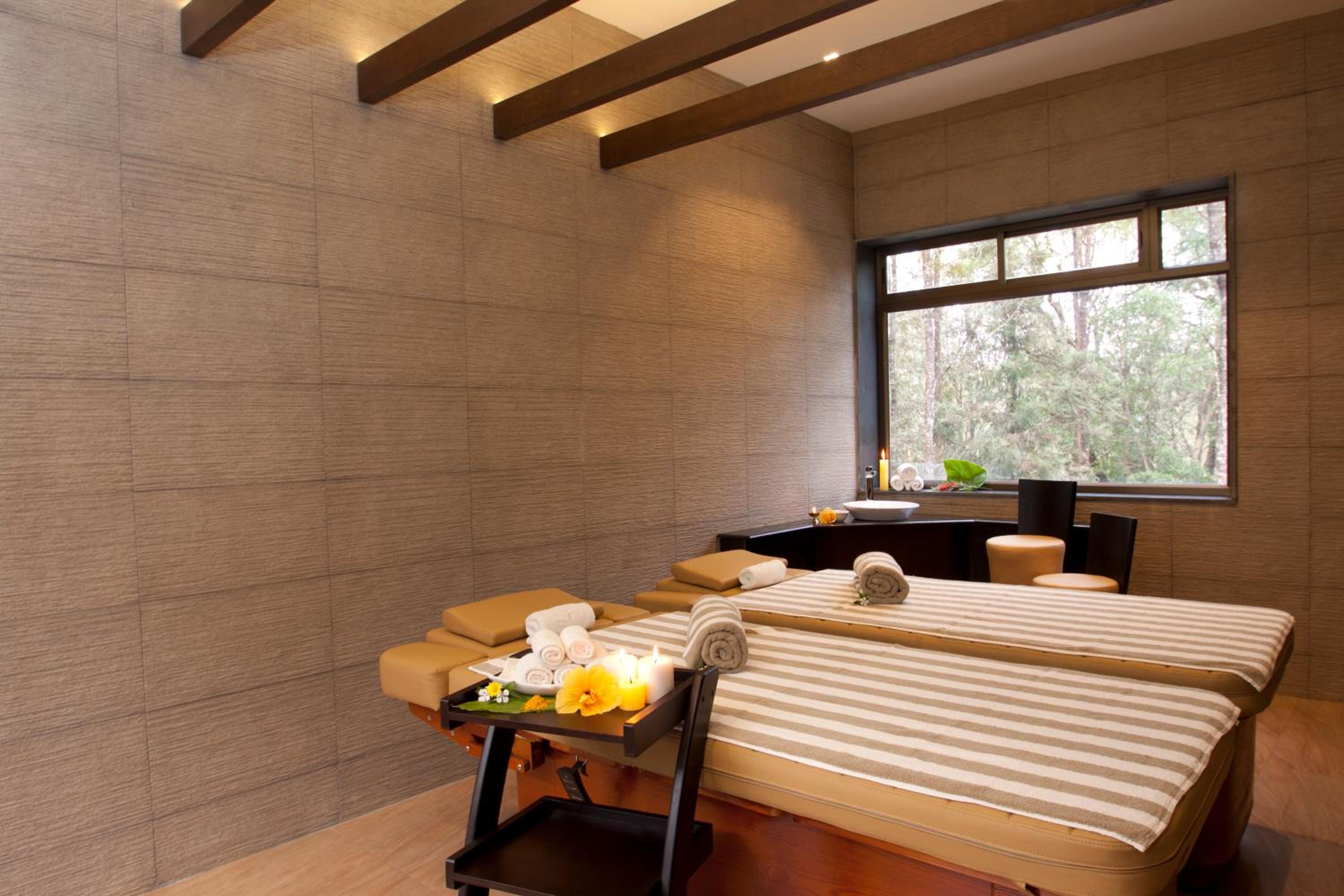 The IBNII Spa Resort 38