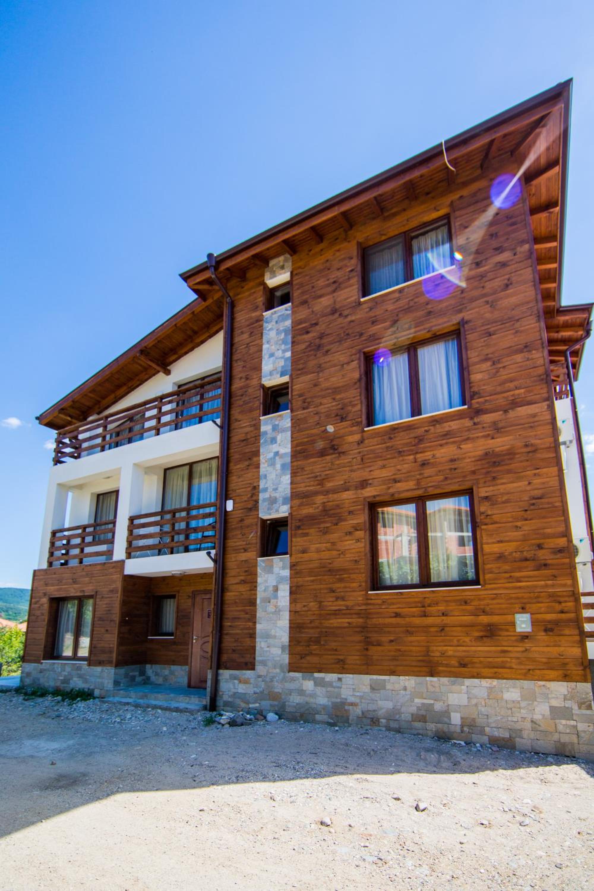 Guest House Ognyanovo view 2