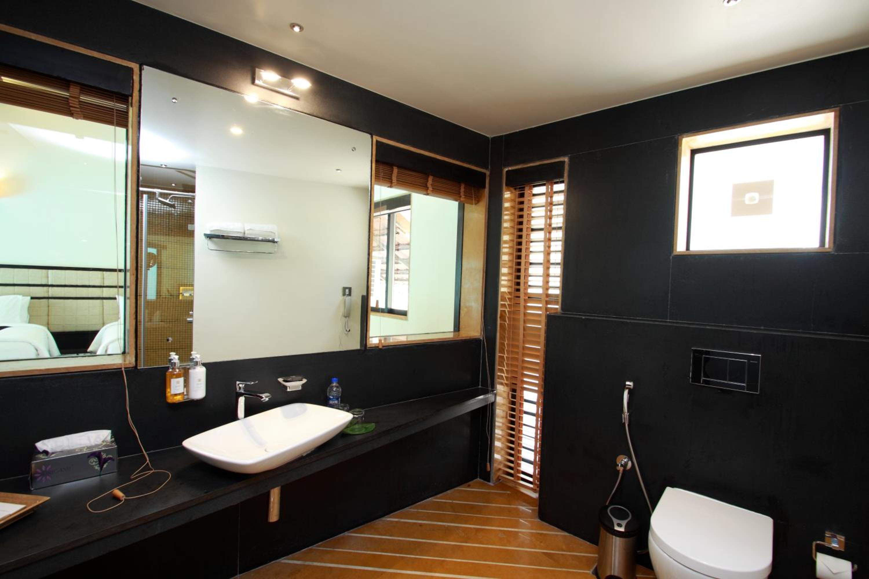 The IBNII Spa Resort 50