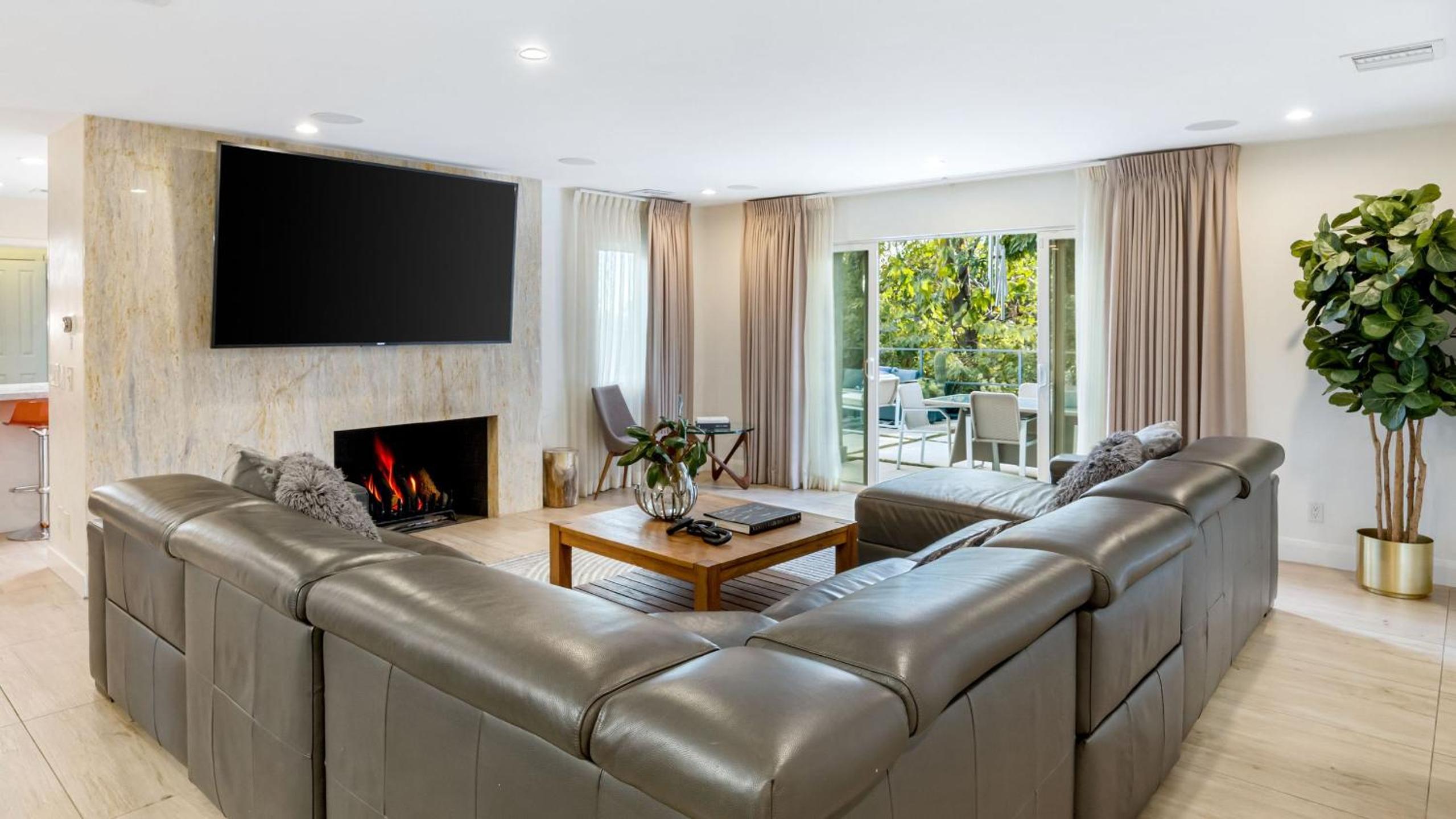 LA Hillside Retreat w Pool Views Fire Pit Outdoor Lounging Casa Bellagio by AvantStay