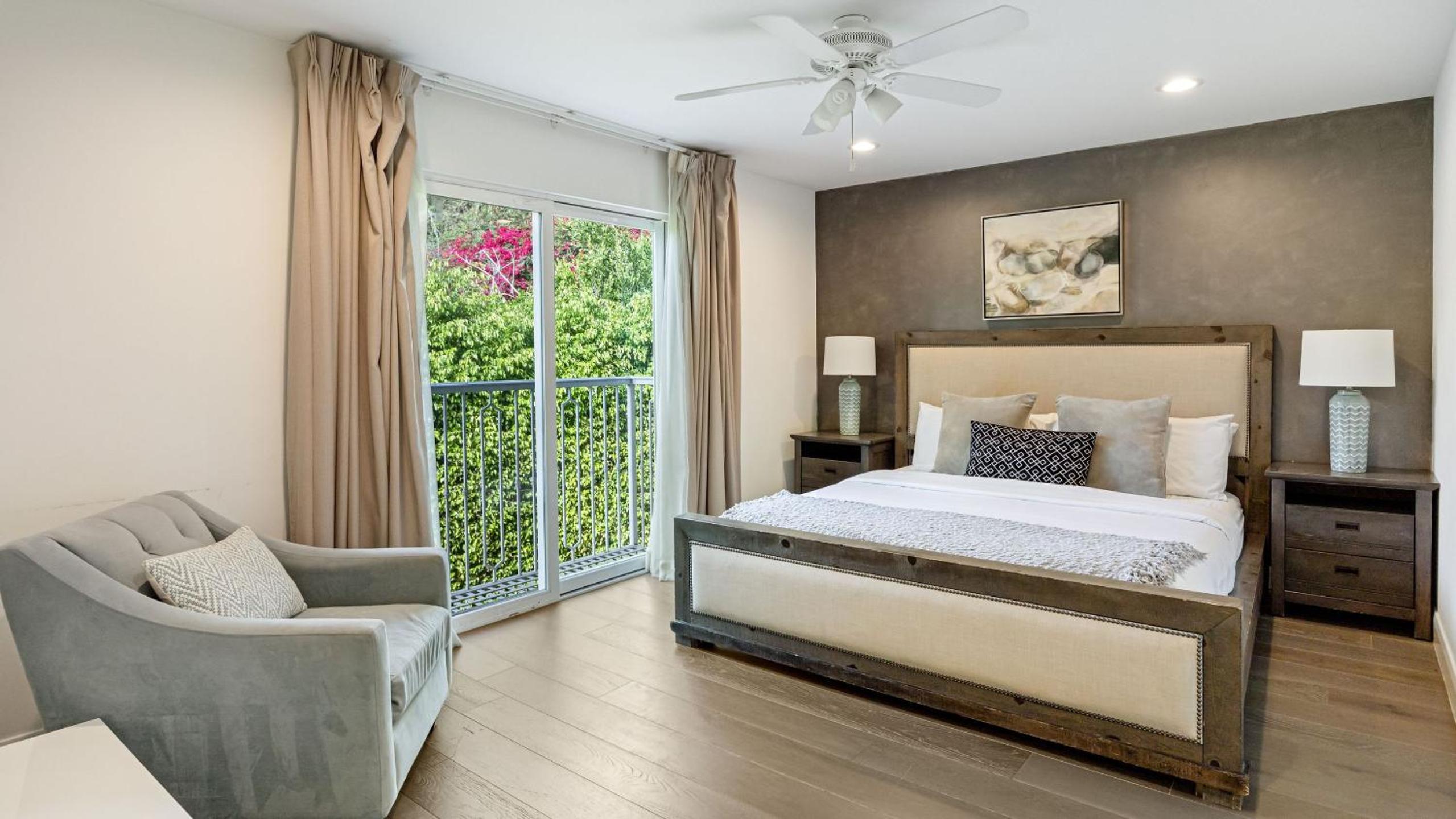 LA Hillside Retreat w Pool Views Fire Pit Outdoor Lounging Casa Bellagio by AvantStay