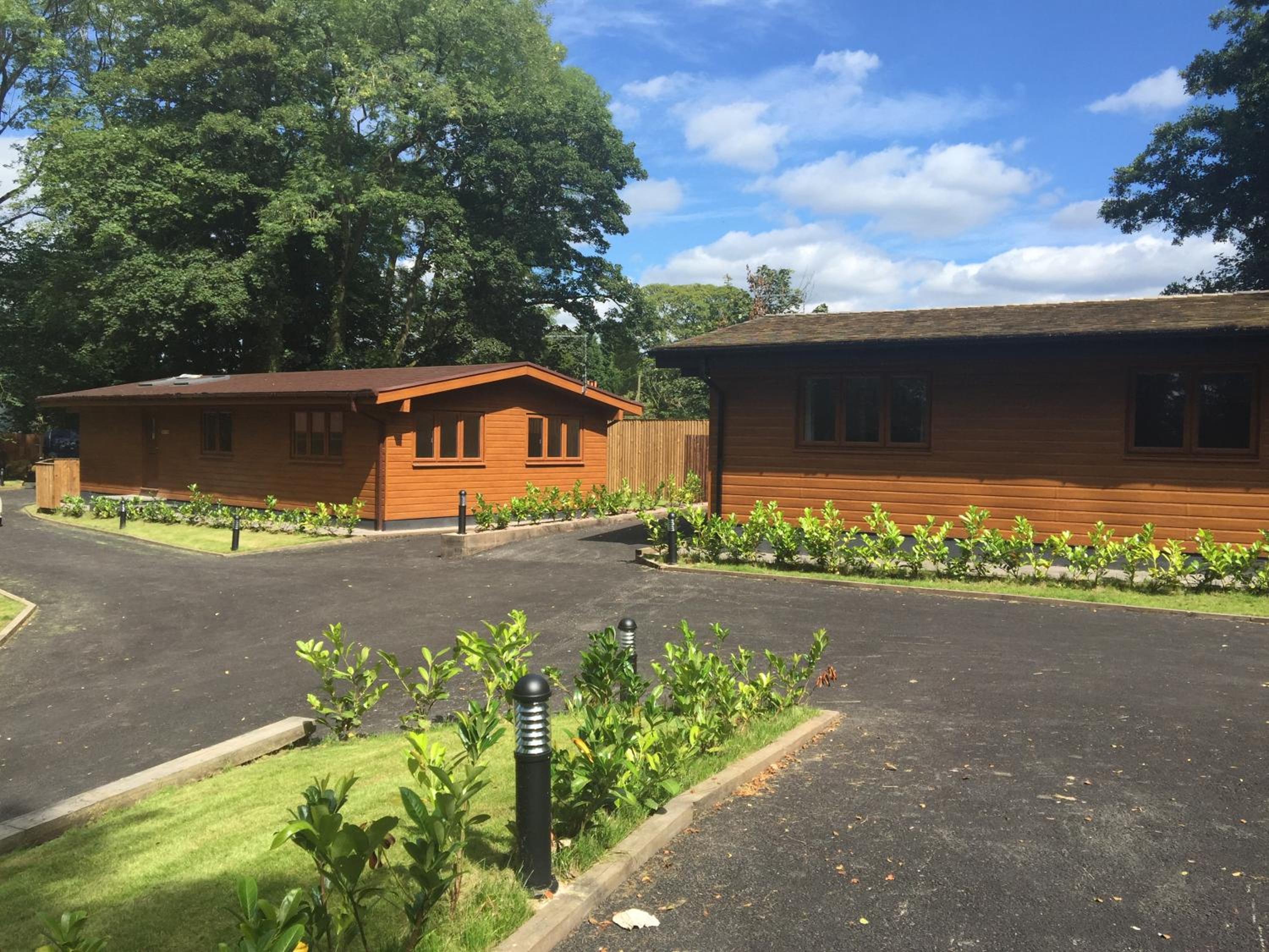Shellow Lane Lodges