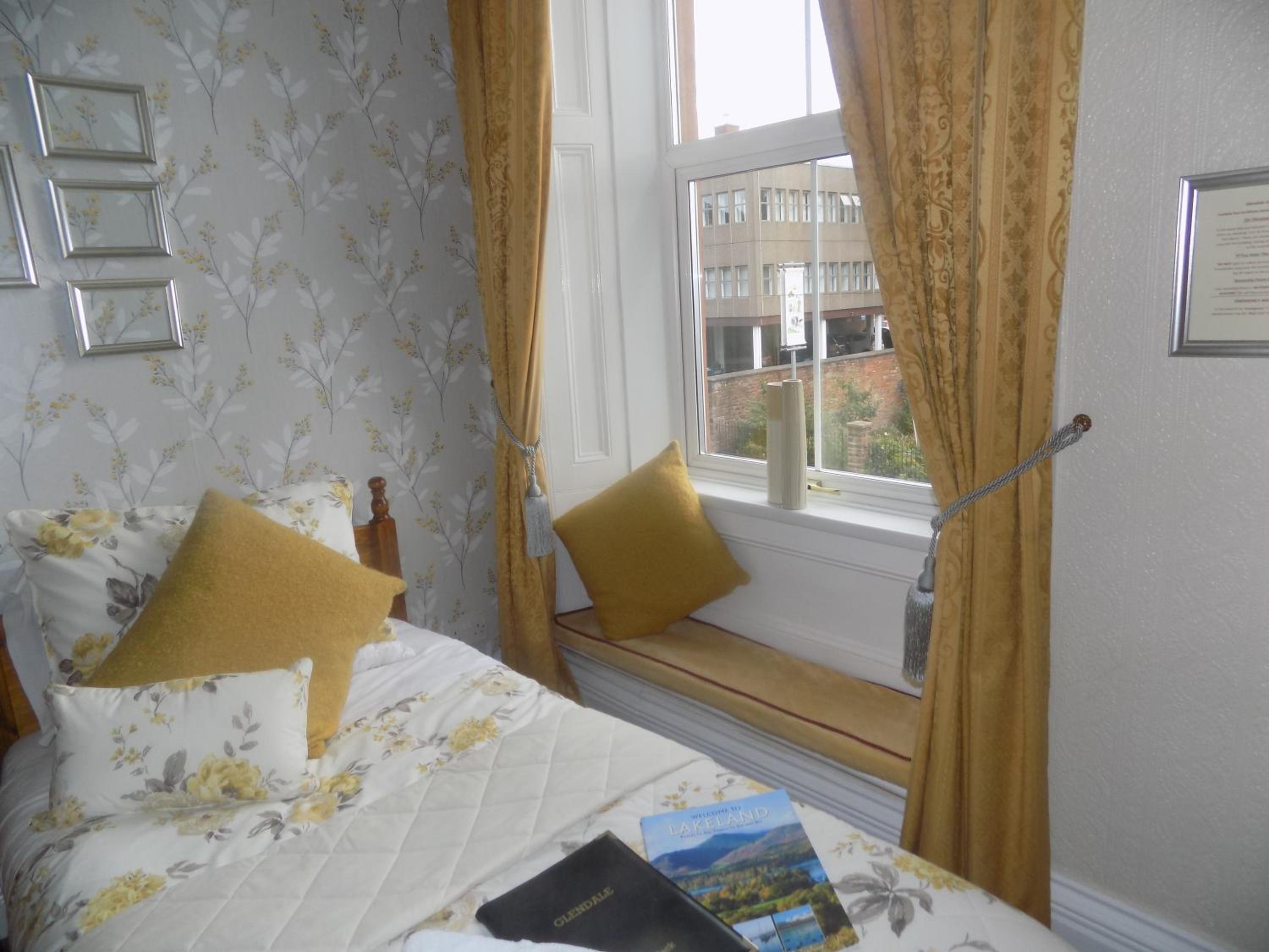 Penrith Vacations - Glendale Guest House - Property Image 35