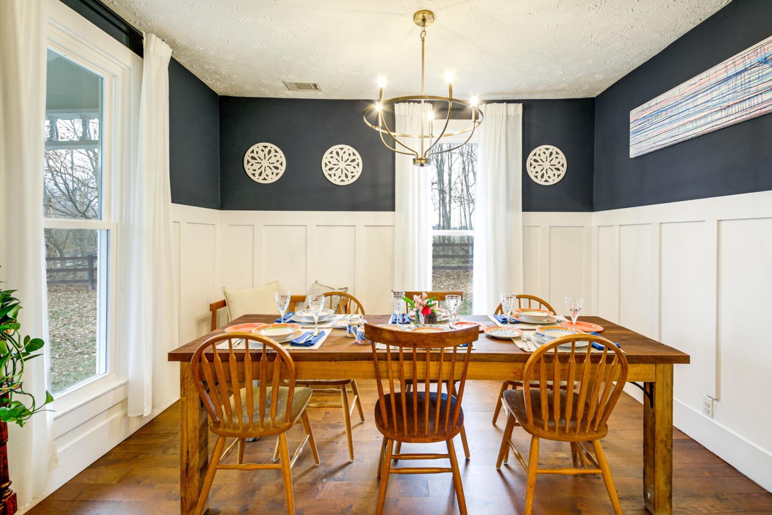 Pet Friendly! 1880s Zionsville Farmhouse
