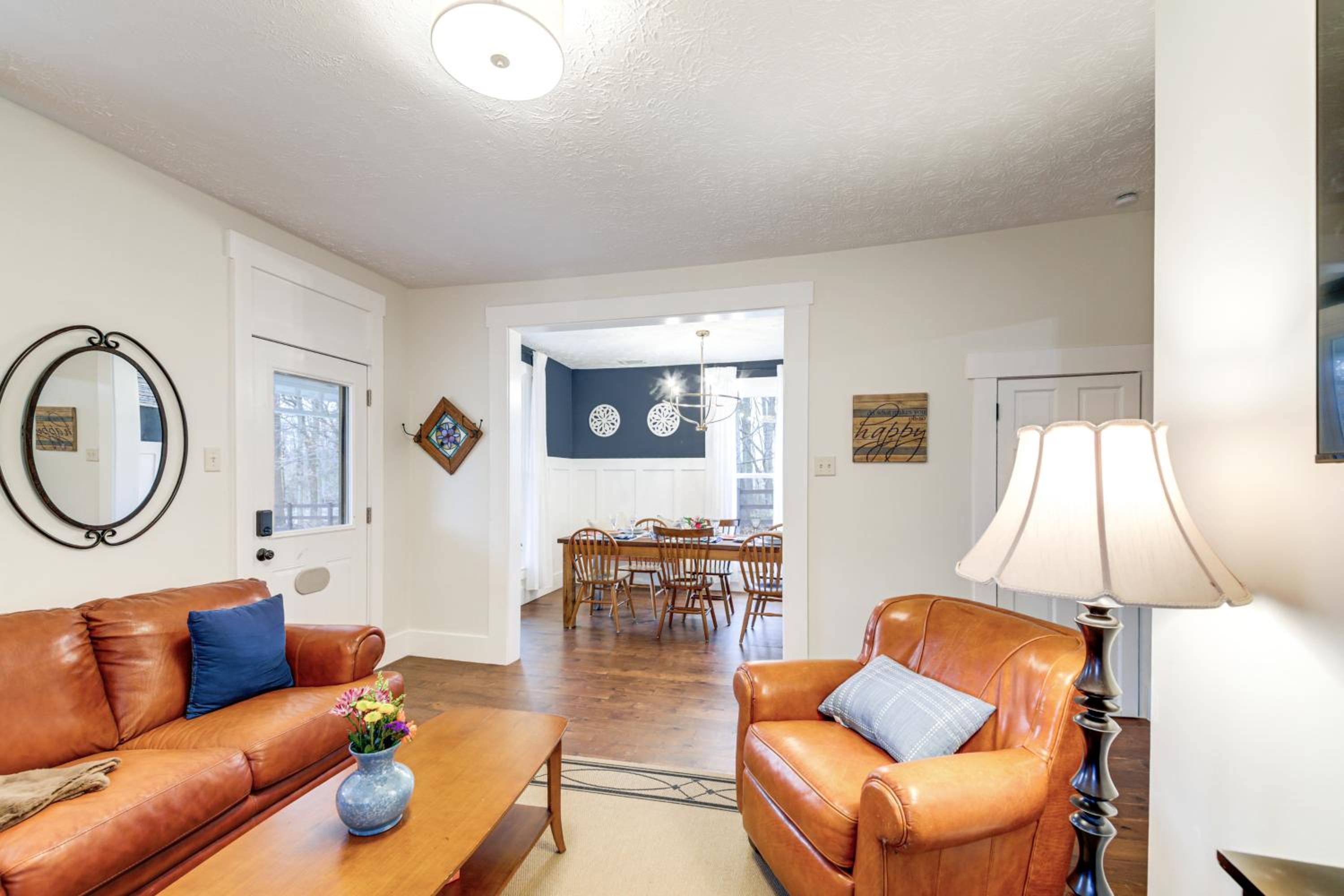 Pet Friendly! 1880s Zionsville Farmhouse