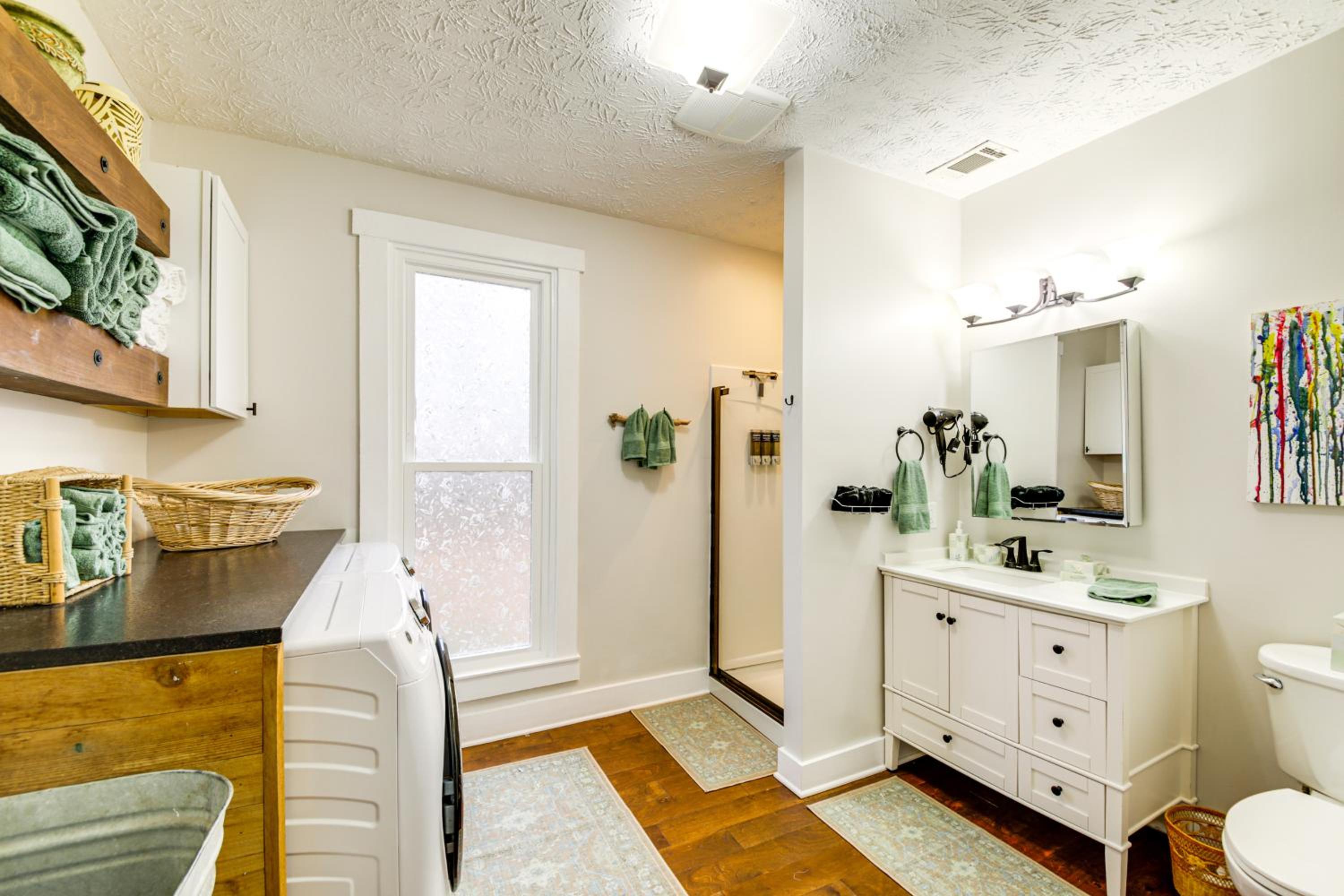 Pet Friendly! 1880s Zionsville Farmhouse