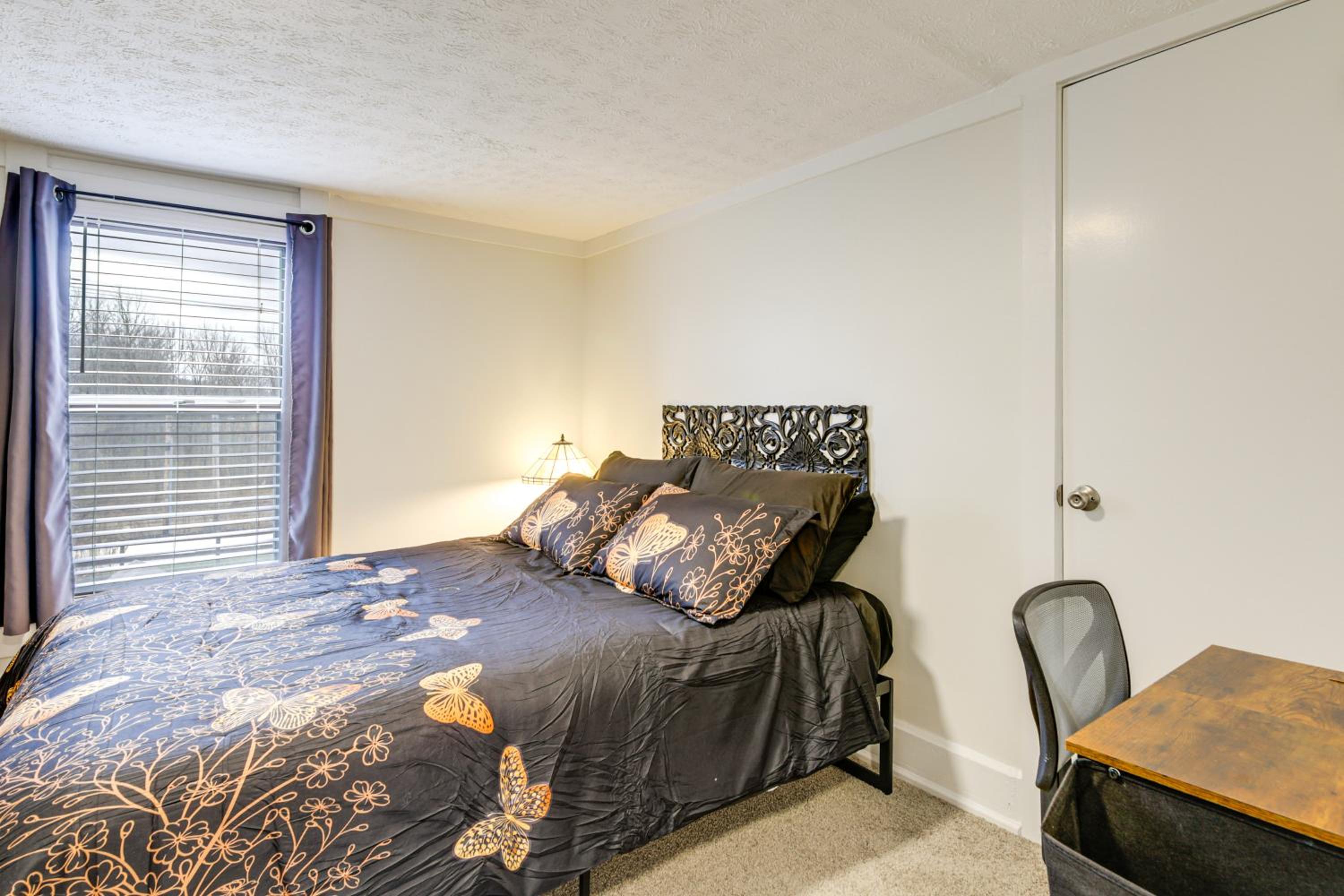 Pet Friendly! 1880s Zionsville Farmhouse