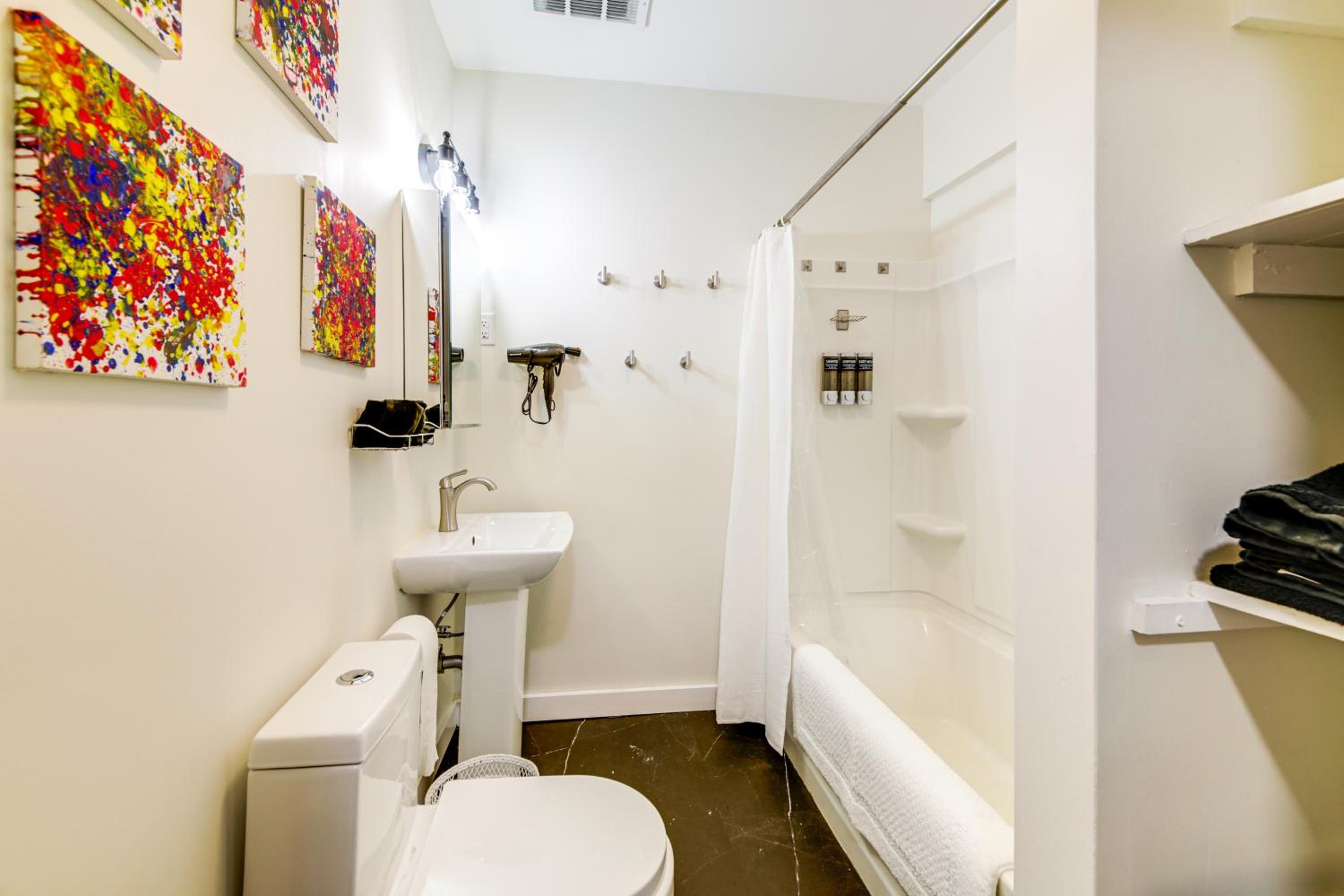 Pet Friendly! 1880s Zionsville Farmhouse