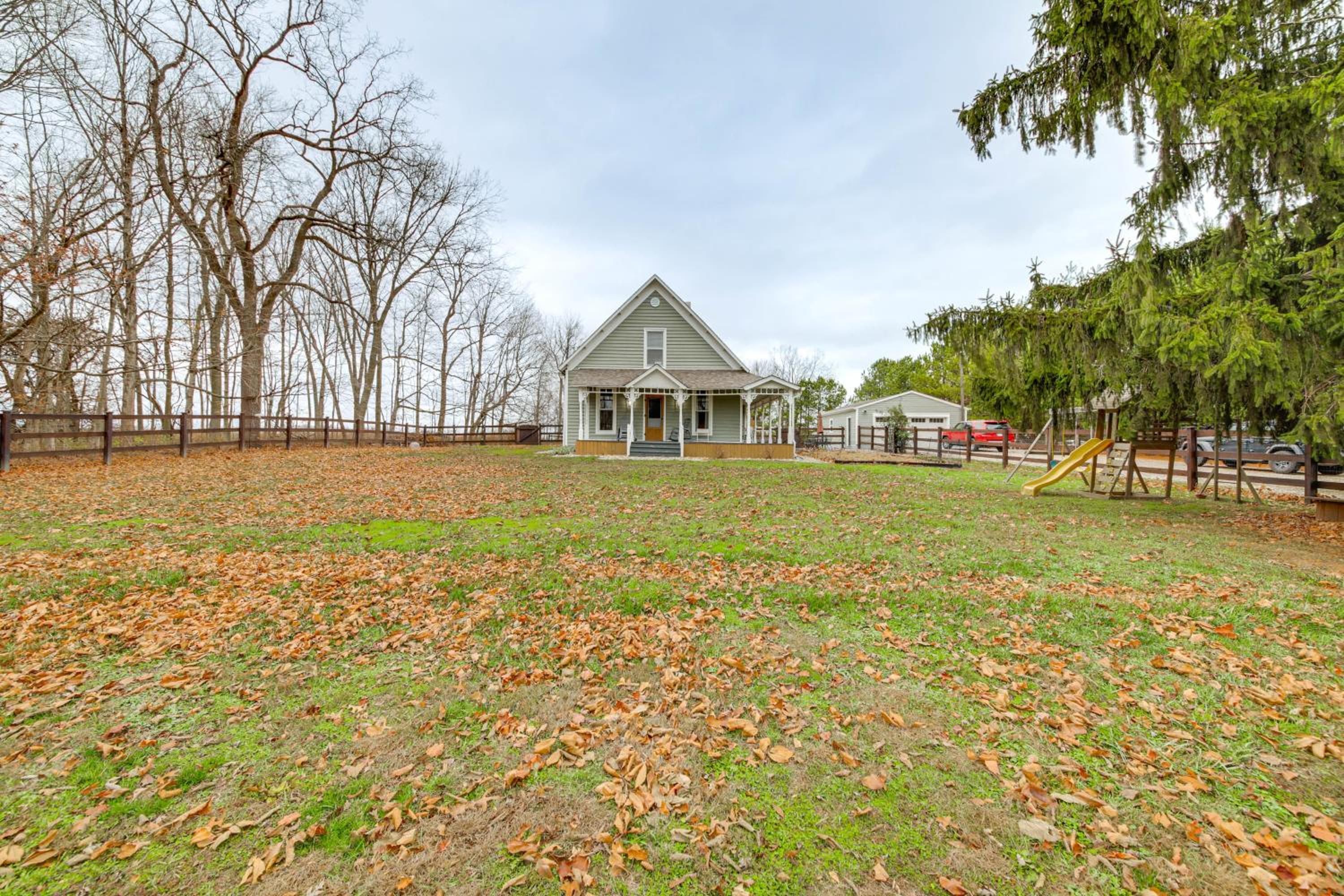 Pet Friendly! 1880s Zionsville Farmhouse